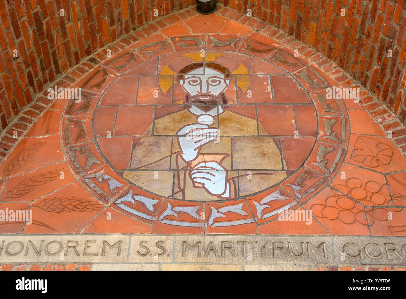 Près d'une mosaïque d'art sur la Hofkerk à Amsterdam aux Pays-Bas 2019 Banque D'Images
