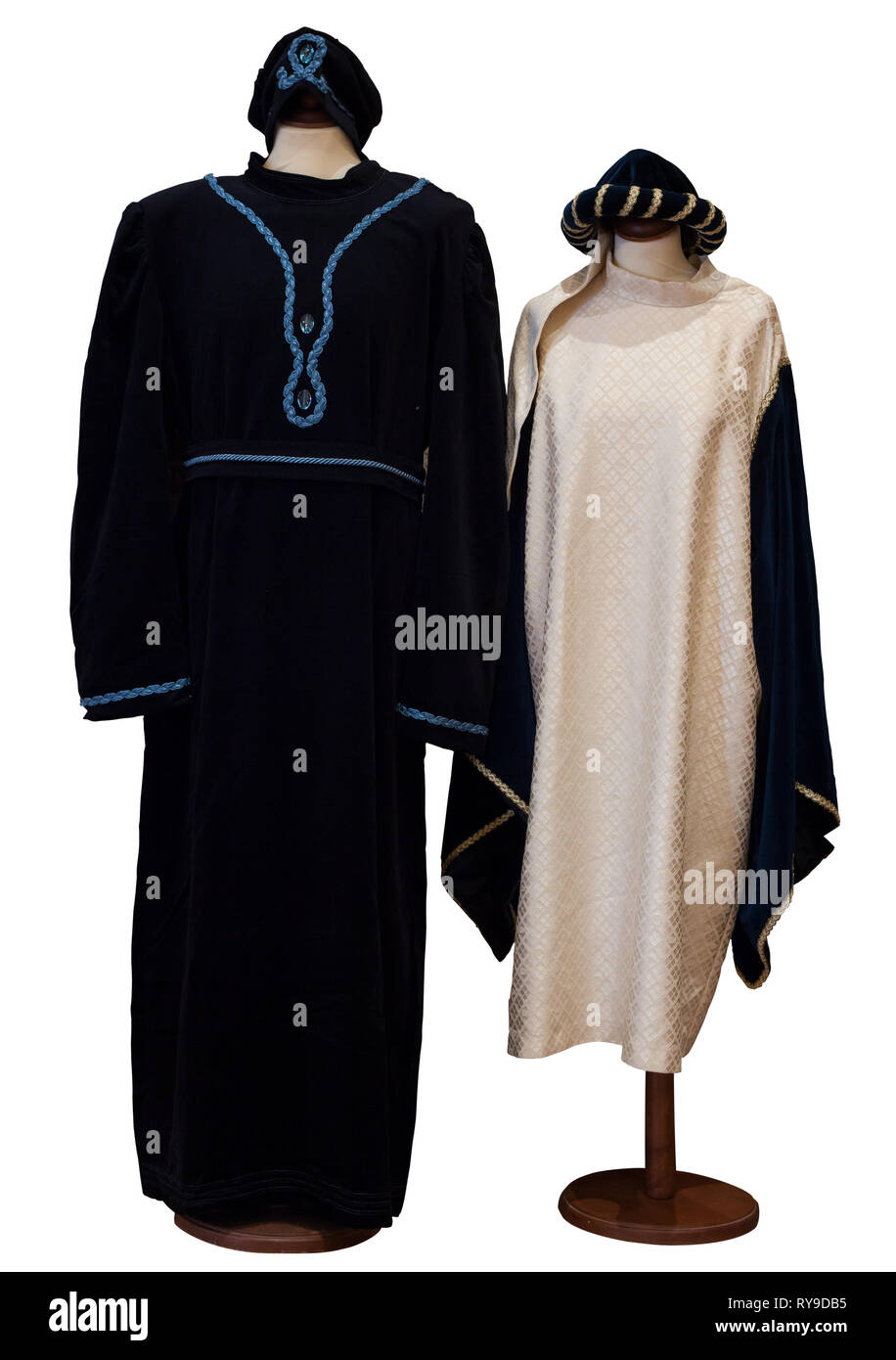 Robe Robe Antique isolé sur fond blanc Banque D'Images