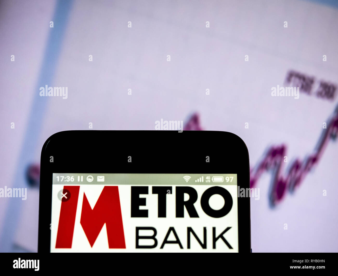 L'Ukraine. Mar 13, 2019. Logo Metro Bank plc vu affichée sur un téléphone intelligent. Crédit : Igor Golovniov SOPA/Images/ZUMA/Alamy Fil Live News Banque D'Images