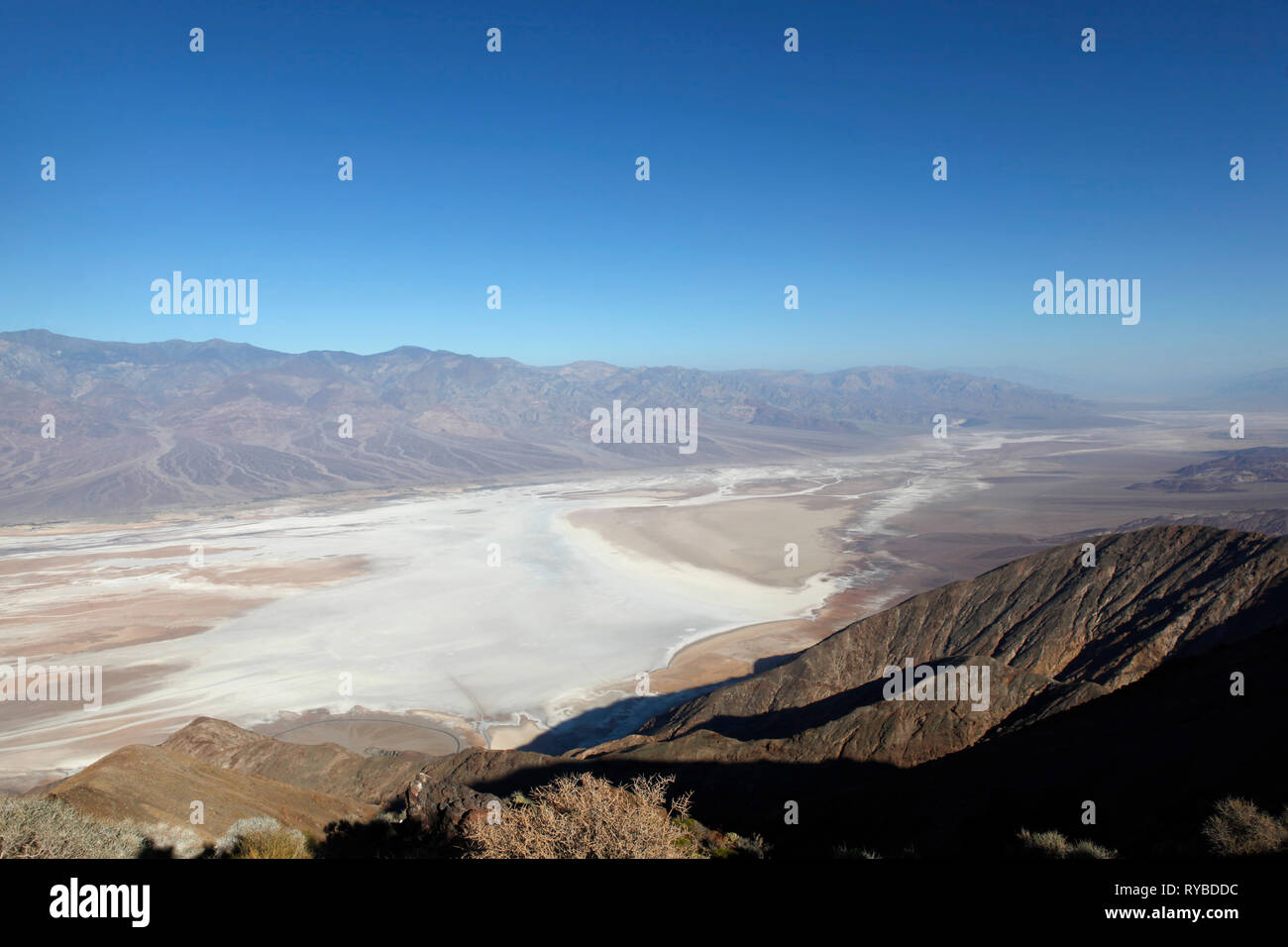 Bassin de Badwater Dante's view, Death Valley National Park, California, USA. Banque D'Images