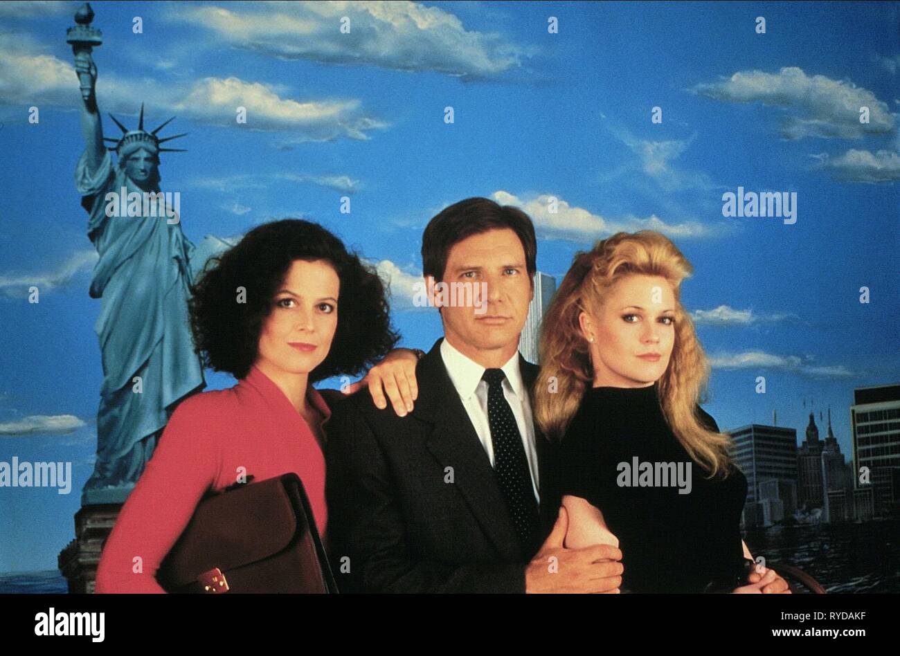 SIGOURNEY WEAVER, HARRISON FORD, MELANIE GRIFFITH, TRAVAILLE, 1988 Banque D'Images