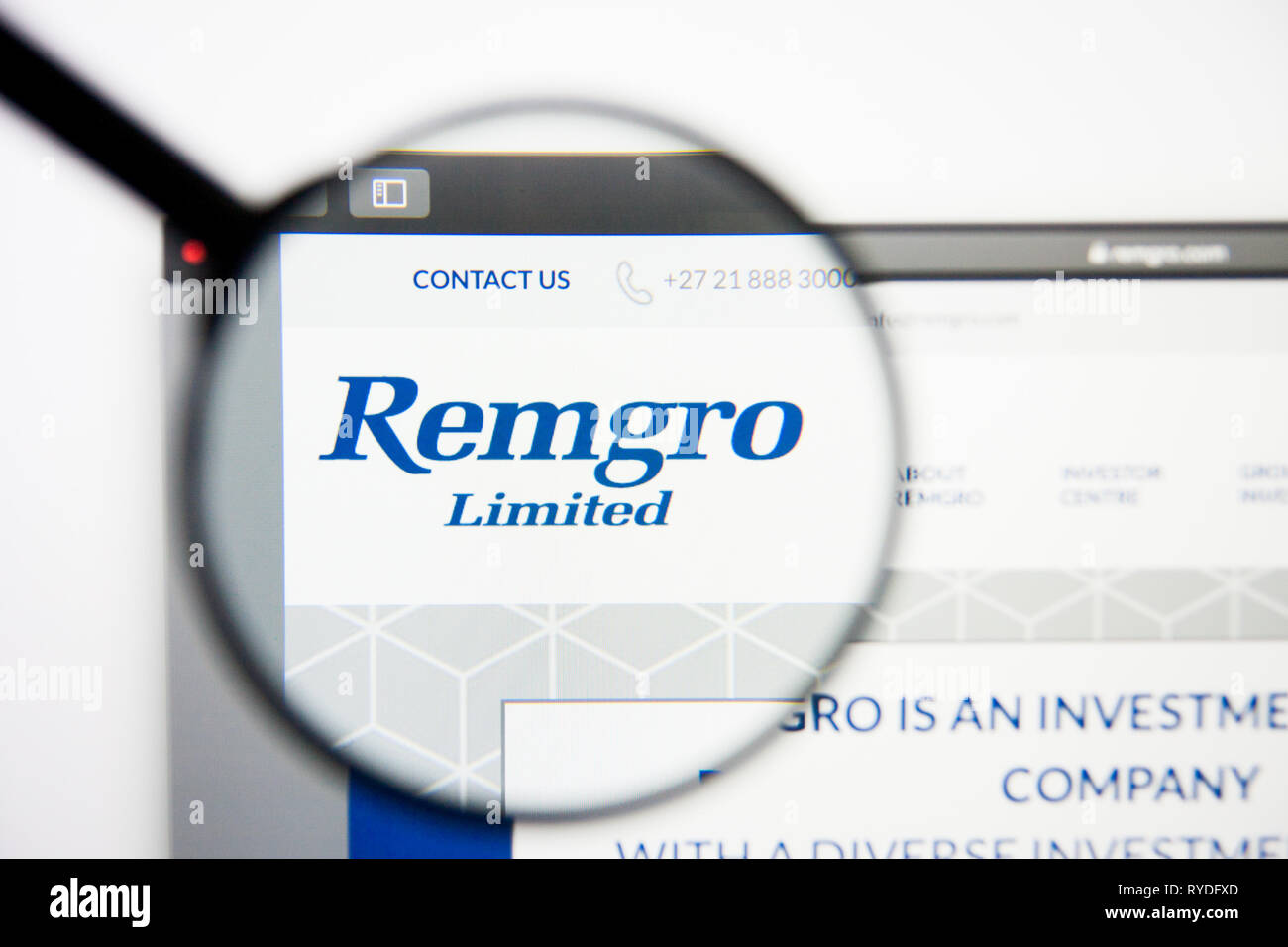 Los Angeles, Californie, USA - 5 mars 2019 : Remgro a d'accueil du site. Remgro a visible sur l'écran du logo d'illustration, Editorial Banque D'Images