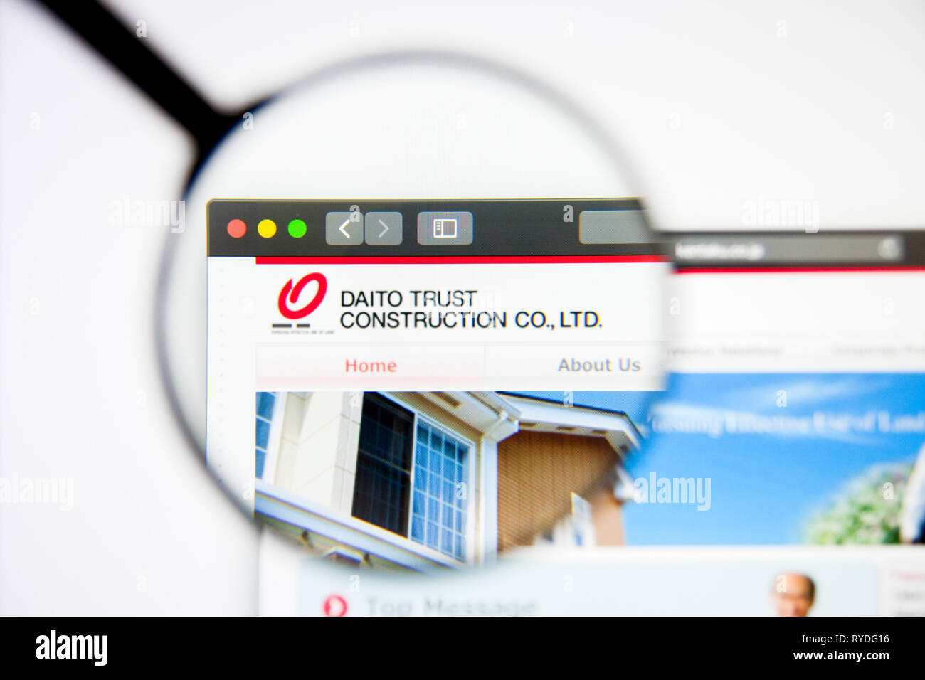 Los Angeles, Californie, USA - 5 mars 2019 : Daito Trust Construction d'accueil du site. Daito Trust logo Construction visible sur l'écran d'affichage Banque D'Images