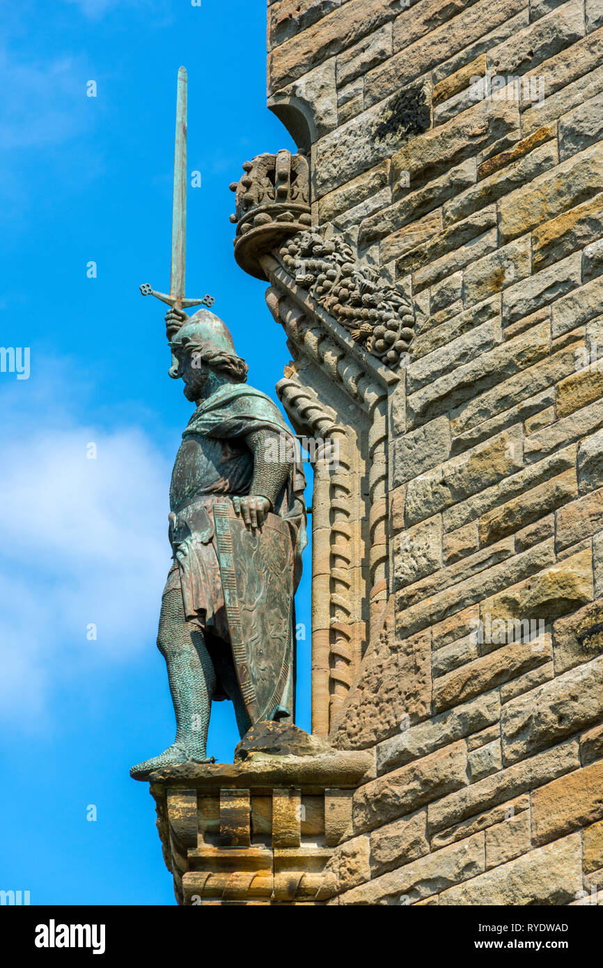 La Wallace statue, par D. W. Stevenson au Monument National à Wallace, Stirling, Stirlingshire, Scotland, UK Banque D'Images