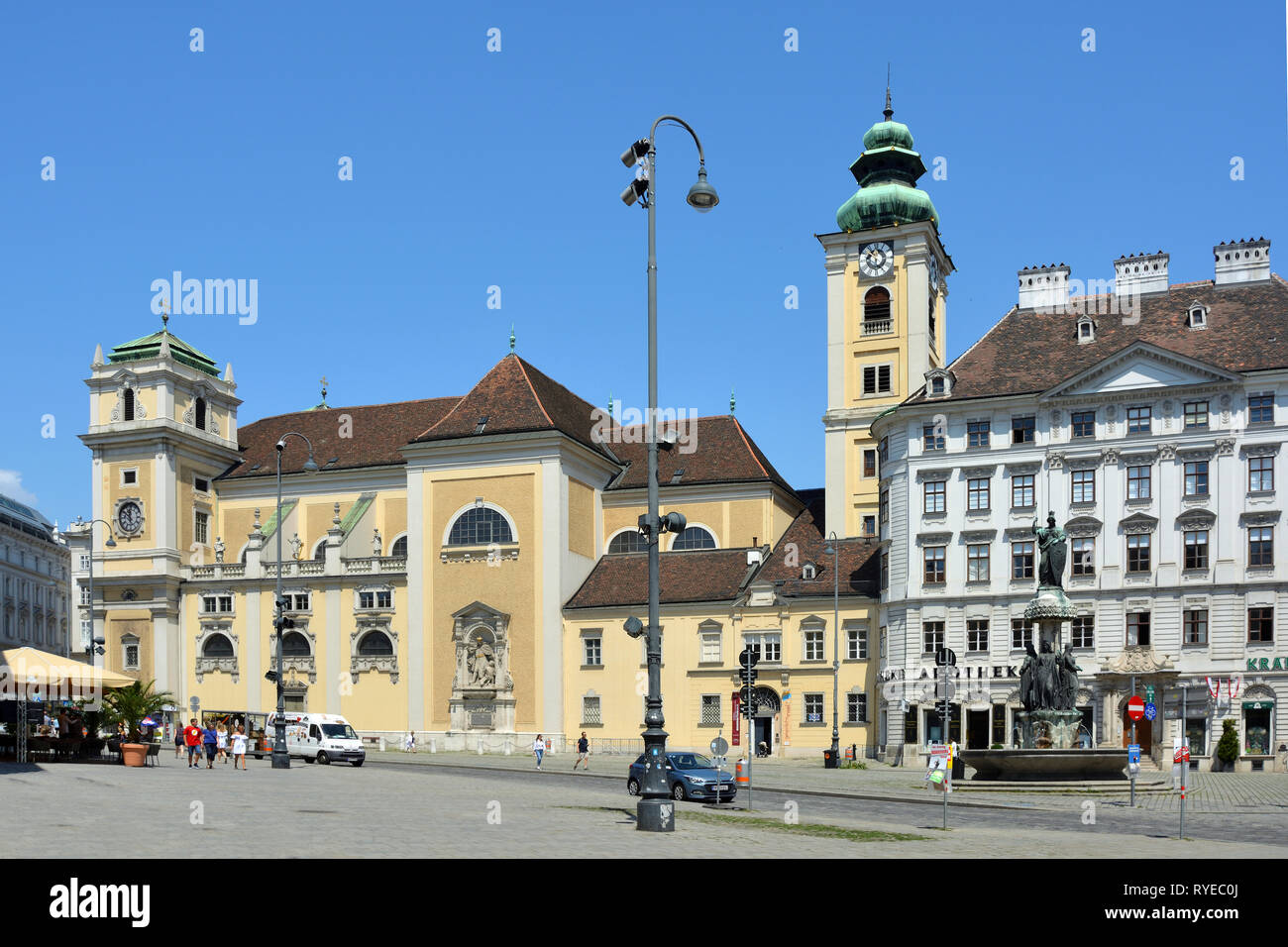 Vienne, Autriche - 17 juin 2018 : l'Église écossaise sur la place Freyung à Vienne - Autriche. Banque D'Images