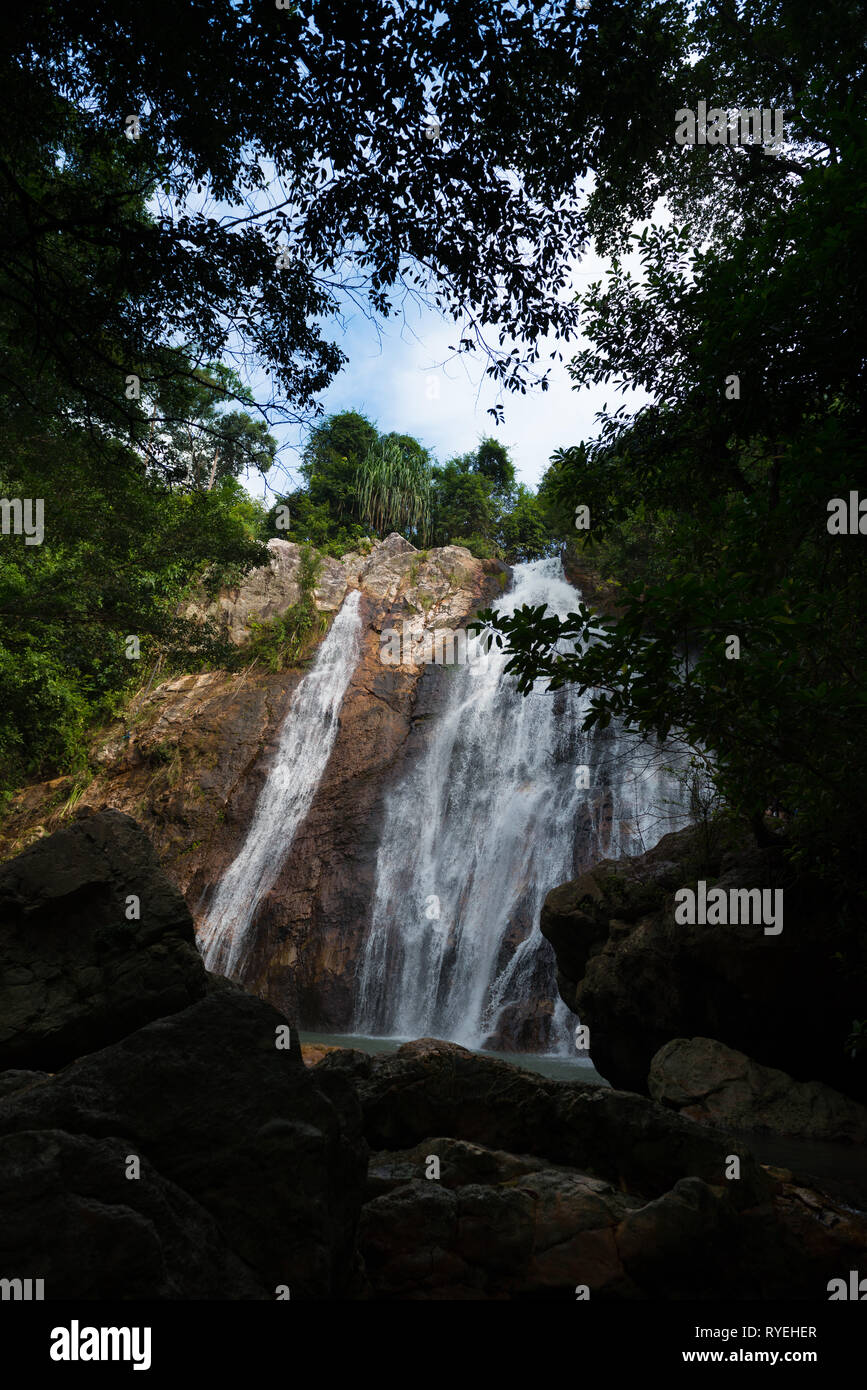 Na Muang cascade dans l'île de Ko Samui, Thaïlande Banque D'Images