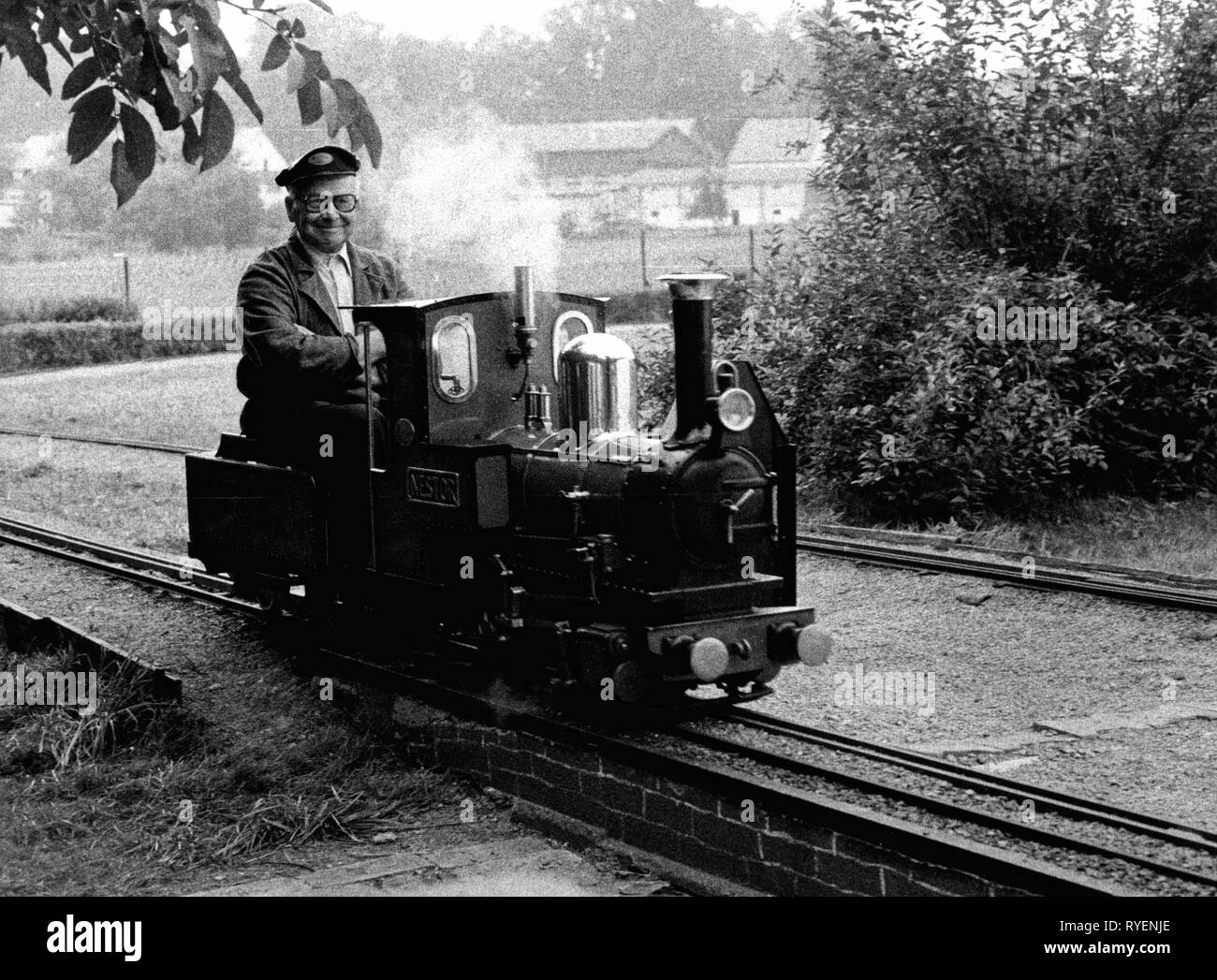 Loisirs, hobbies, self-made locomotive miniature 'Nestor', Club de fer vapeur Allemagne, 1982, Additional-Rights Clearance-Info-Not-Available- Banque D'Images