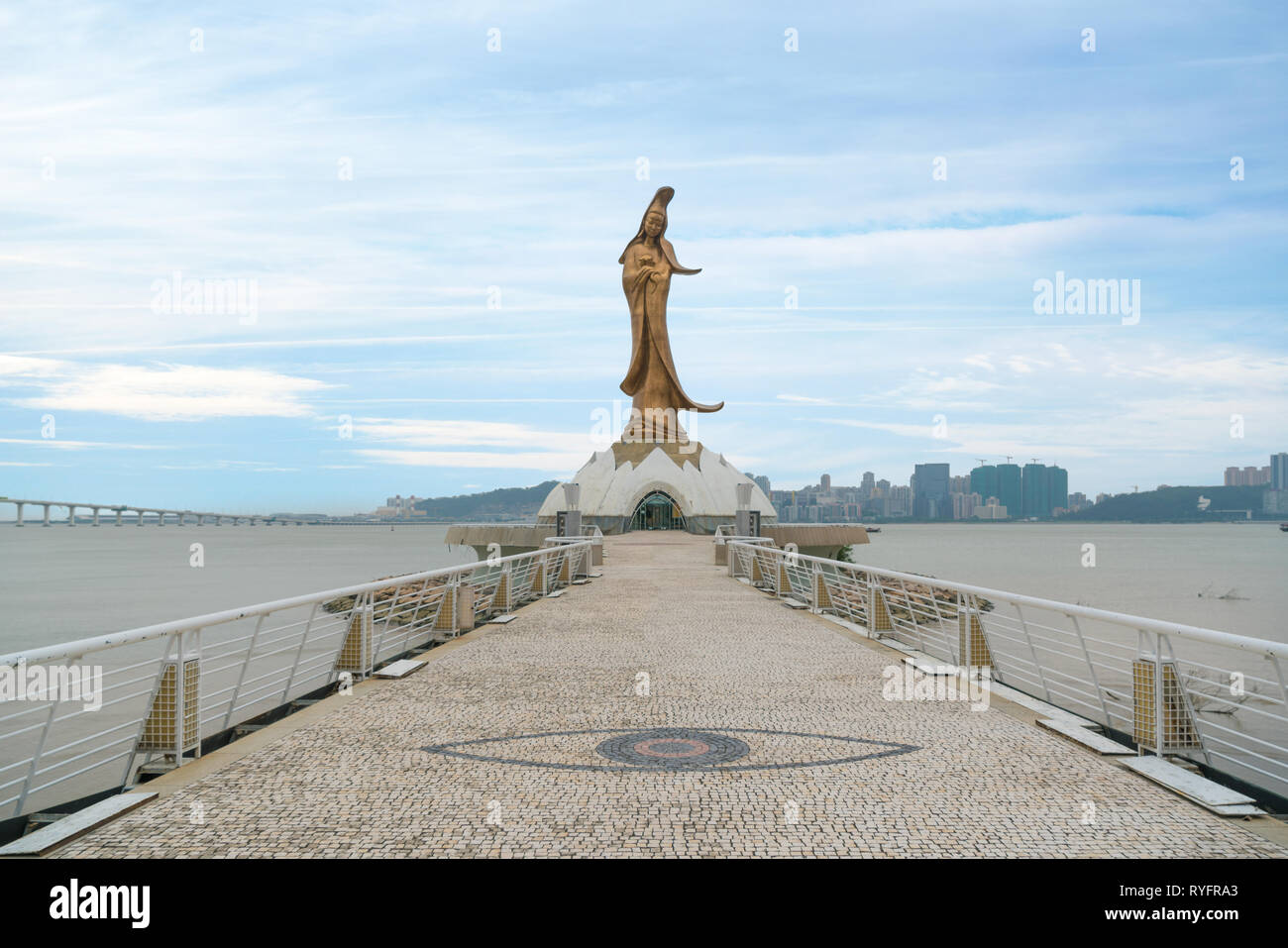 Statue de kun iam la déesse de la miséricorde et de la compassion à Macao. Ce lieu est une attraction touristique populaire de Macao. Banque D'Images