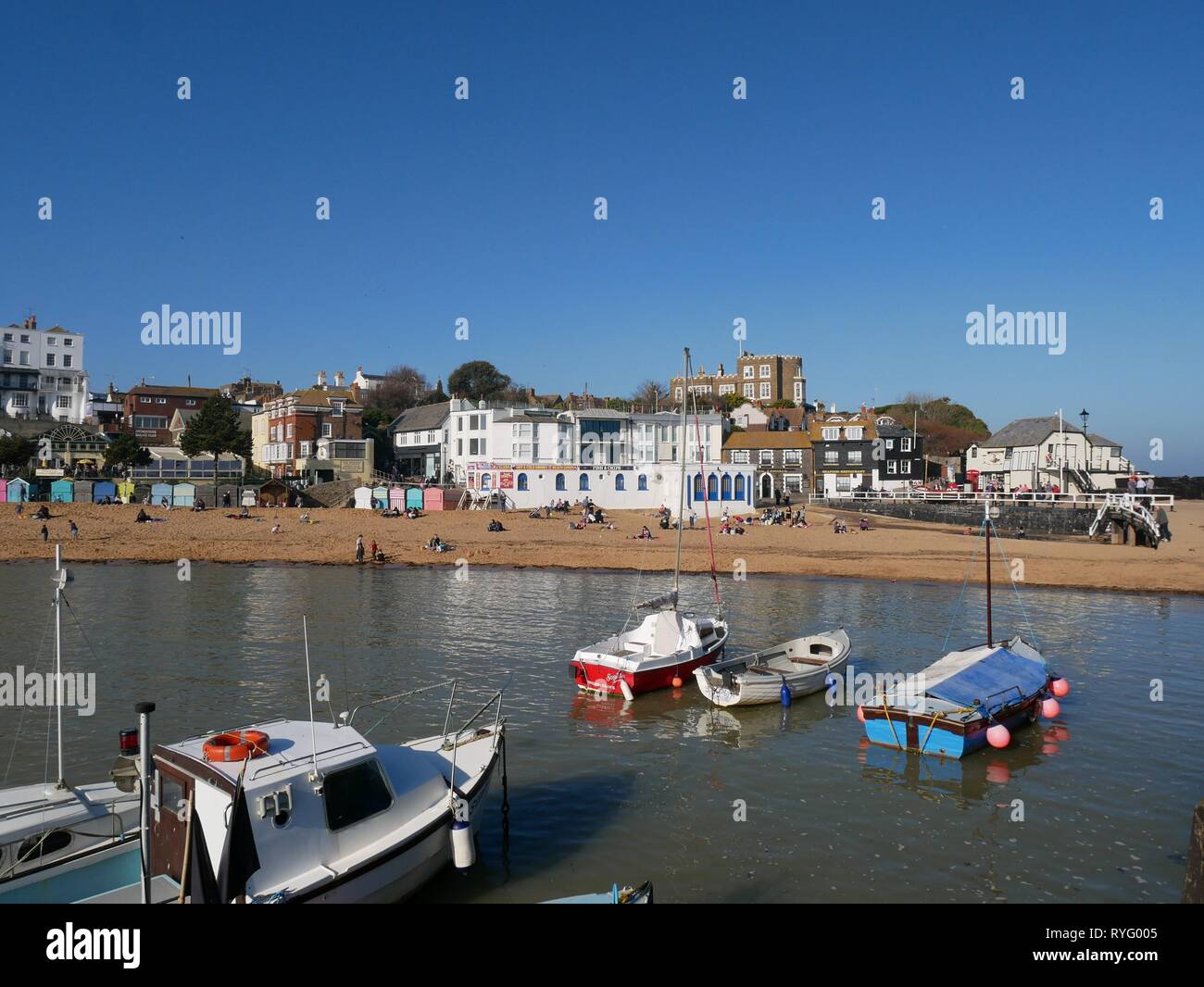 Broadstairs Harbour et Dickens, Bleak House Broadstairs, Kent, Angleterre Banque D'Images