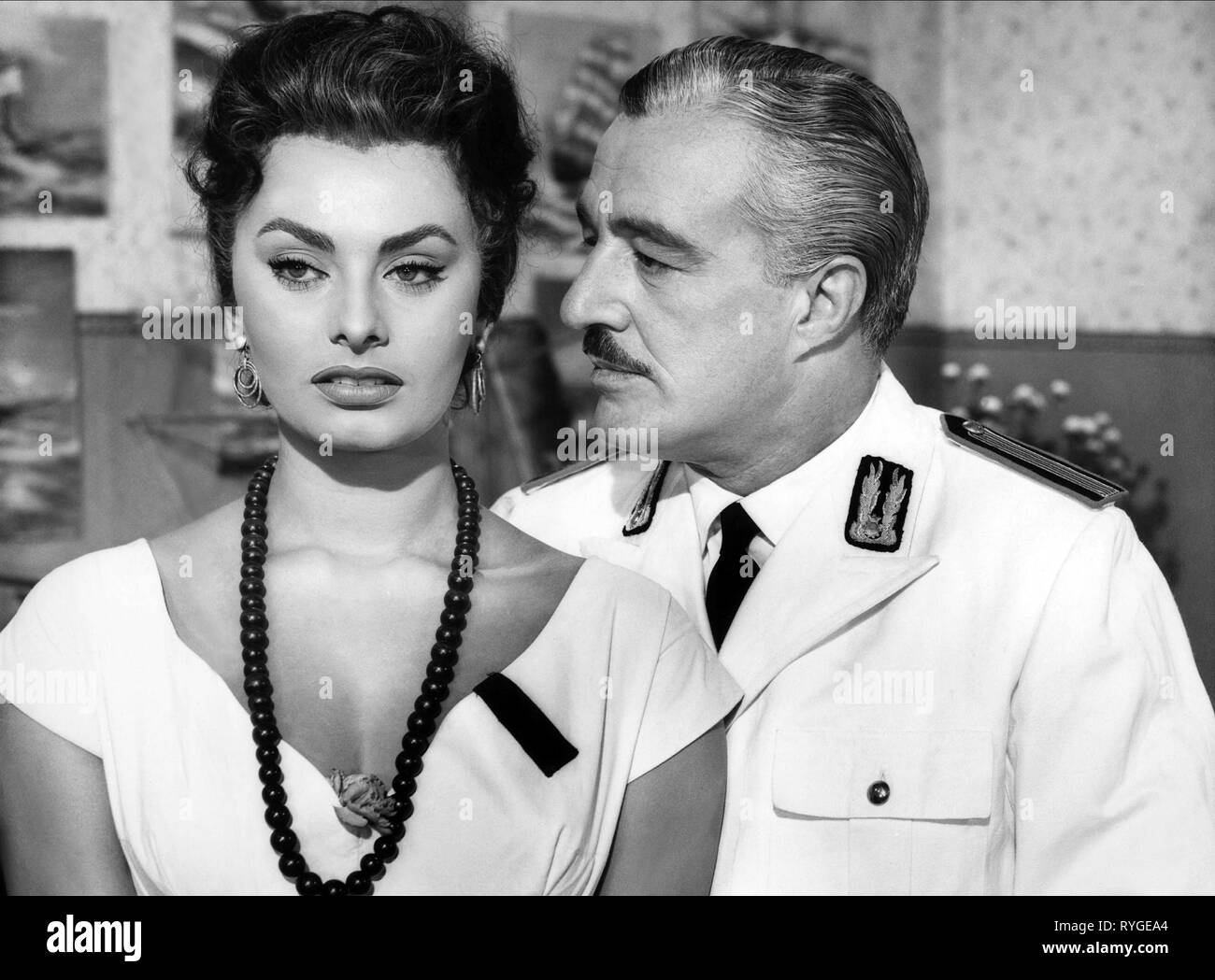 SOPHIA LOREN, Vittorio de Sica, scandale à Sorrento, 1955 Banque D'Images