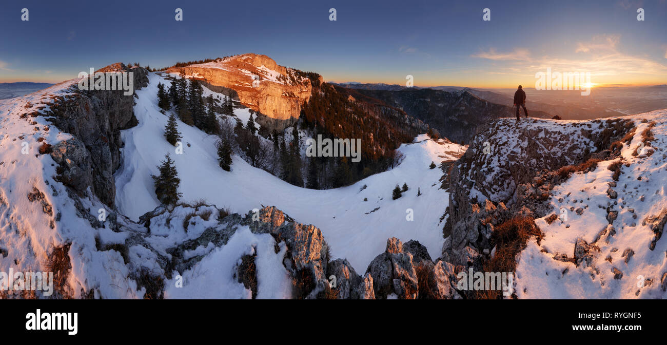 La Slovaquie à la montagne l'hiver, les Tlsta au coucher du soleil, Fatra Banque D'Images