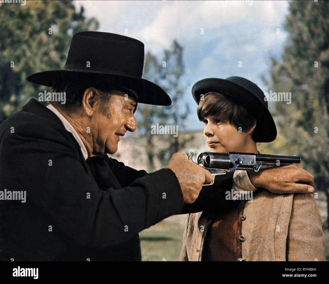 JOHN WAYNE, KIM DARBY, TRUE GRIT, 1969 Banque D'Images