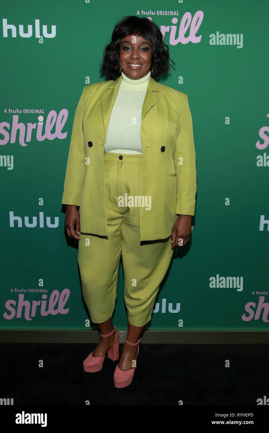 New York, NY, USA. Mar 13, 2019. Lolly Adefope aux arrivées de la Comédie Nouvelle de Hulu, LA PREMIERE SÉRIE STRIDENTE Walter Reade Theater, New York, NY 13 Mars, 2019. Crédit : Jason Mendez/Everett Collection/Alamy Live News Banque D'Images