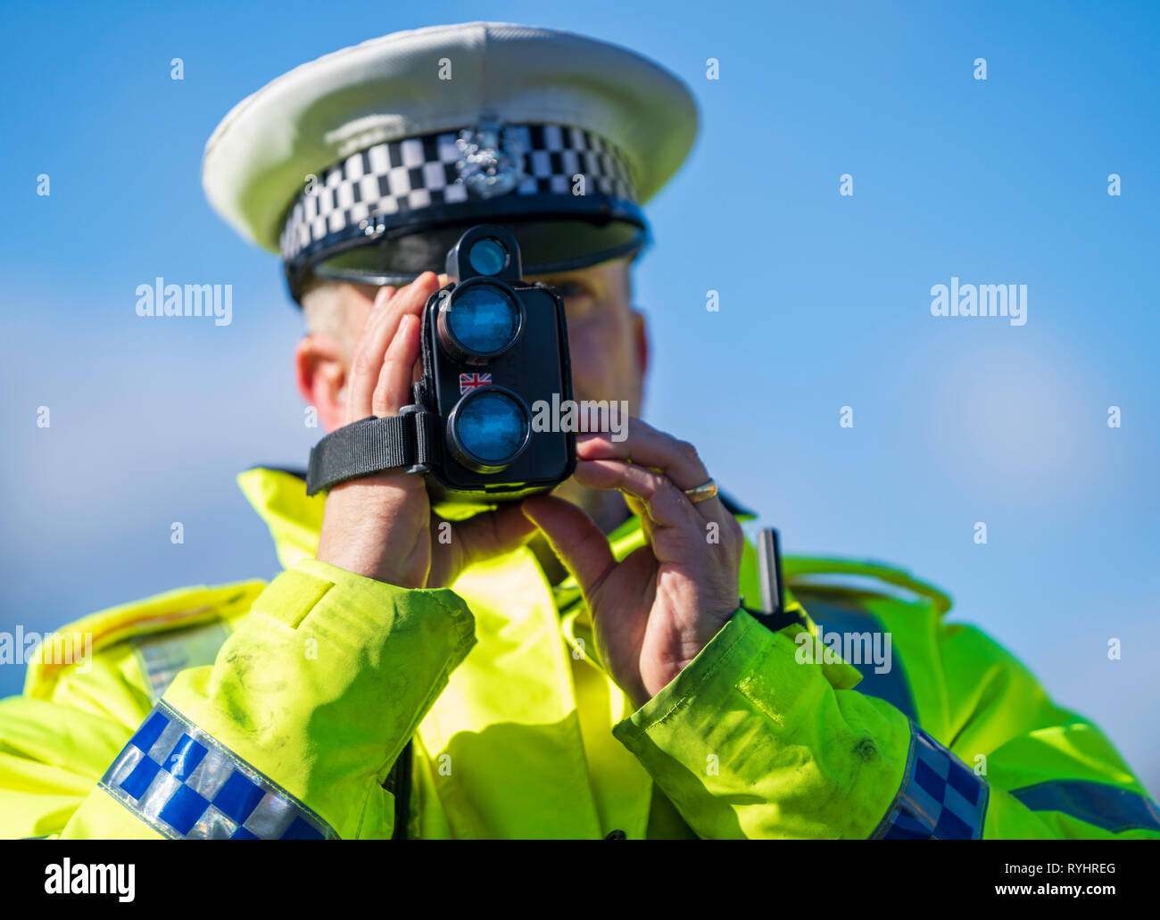 Edinburgh, Ecosse, Royaume-Uni. 14 mars, 2019. Contrôle de vitesse voiture de police à Edimbourg à la première d'une série de projets pilotes de 20mph 'Éducation Routière' événements, organisés en partenariat avec la police de l'Écosse, qui vise à sensibiliser des conséquences des infractions aux limites de vitesse 20mph. Les pilotes de vitesse sera arrêté par les agents de police et a offert une courte séance de formation de pilote dans une unité de commandement de la police. Credit : Iain Masterton/Alamy Live News Banque D'Images