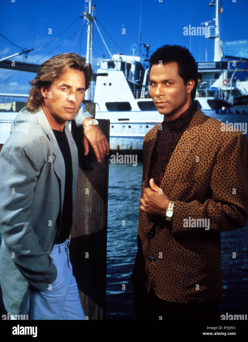 DON JOHNSON, PHILIP MICHAEL THOMAS, Miami Vice, 1984 Banque D'Images