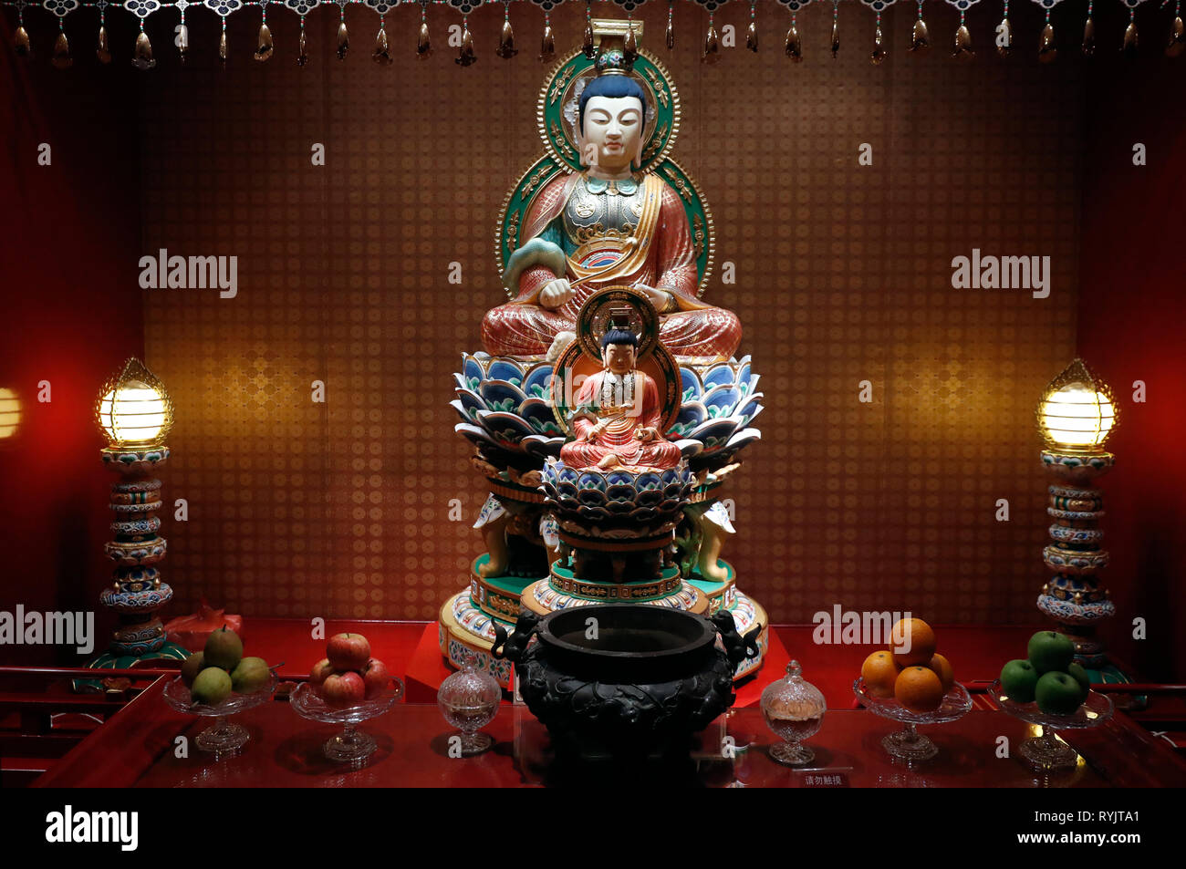 Buddha Tooth Relic Temple dans le quartier chinois. Sagesse bodhisattva Manjushri. Singapour. Banque D'Images
