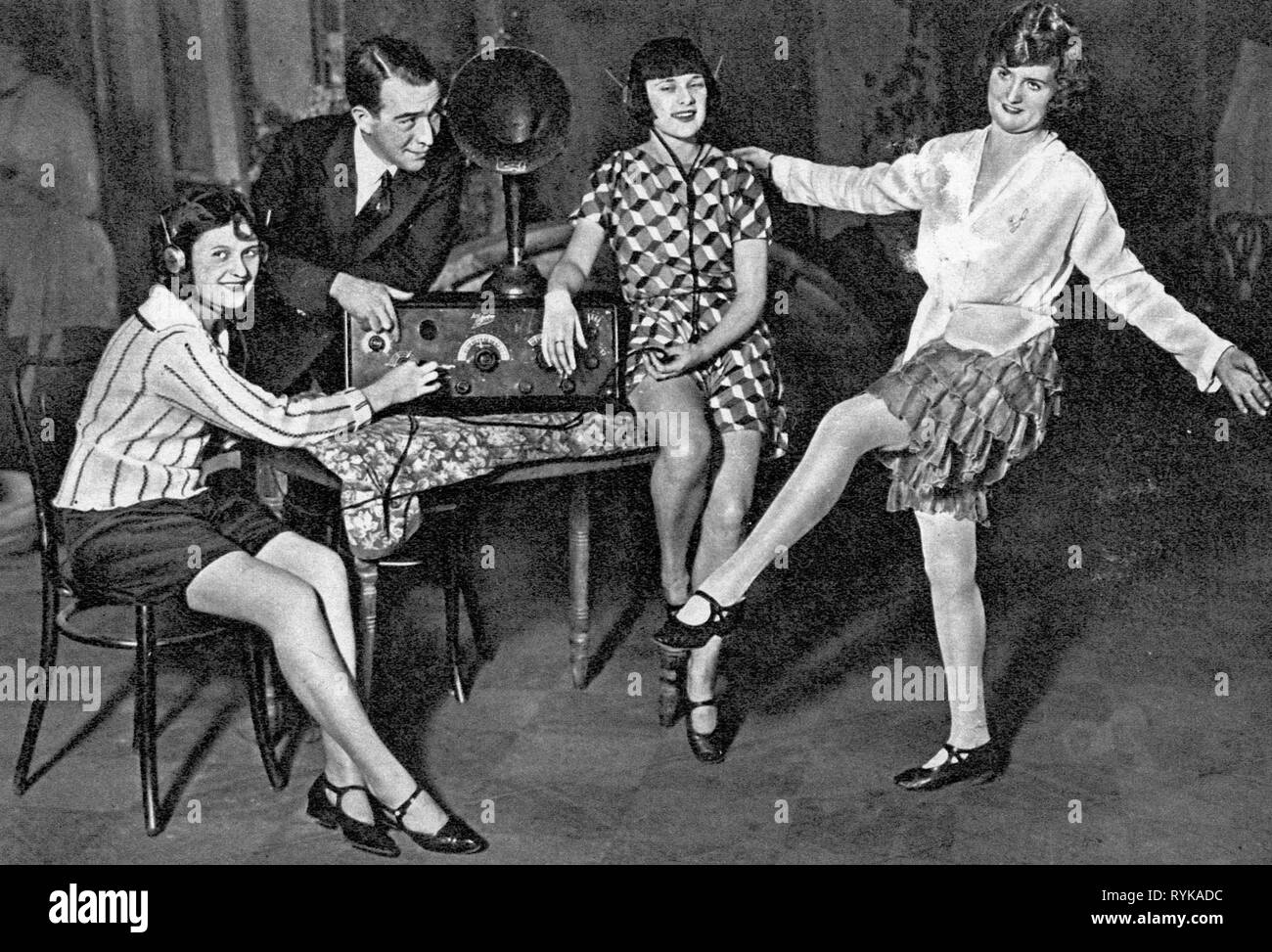 1920s radio Banque d'images noir et blanc - Alamy