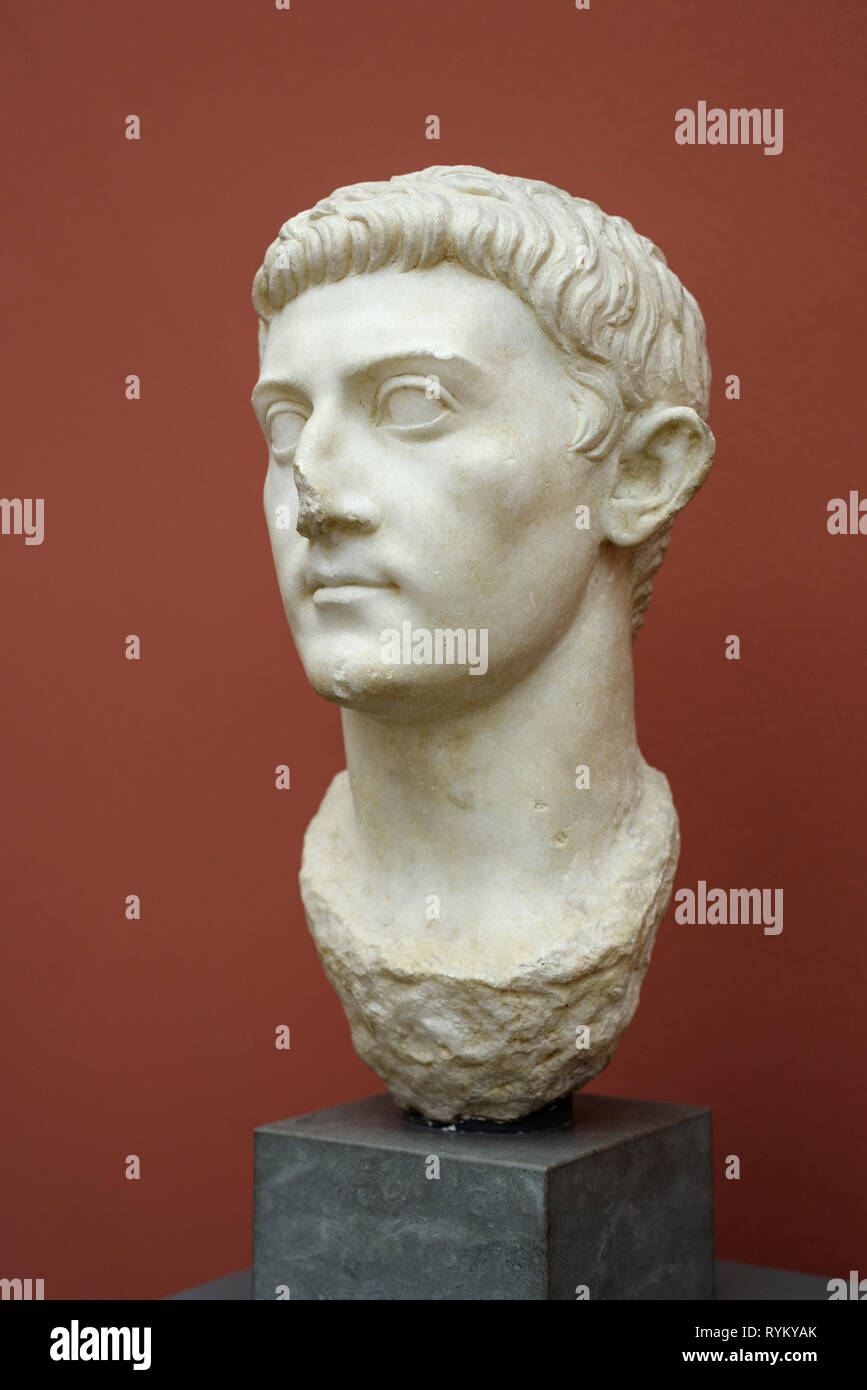 Copenhague. Le Danemark. Buste de Germanicus, père de Caligula, Ny Carlsberg Glyptotek. Julius Caesar Germanicus (15 BC - AD 19) gène Militaire Banque D'Images