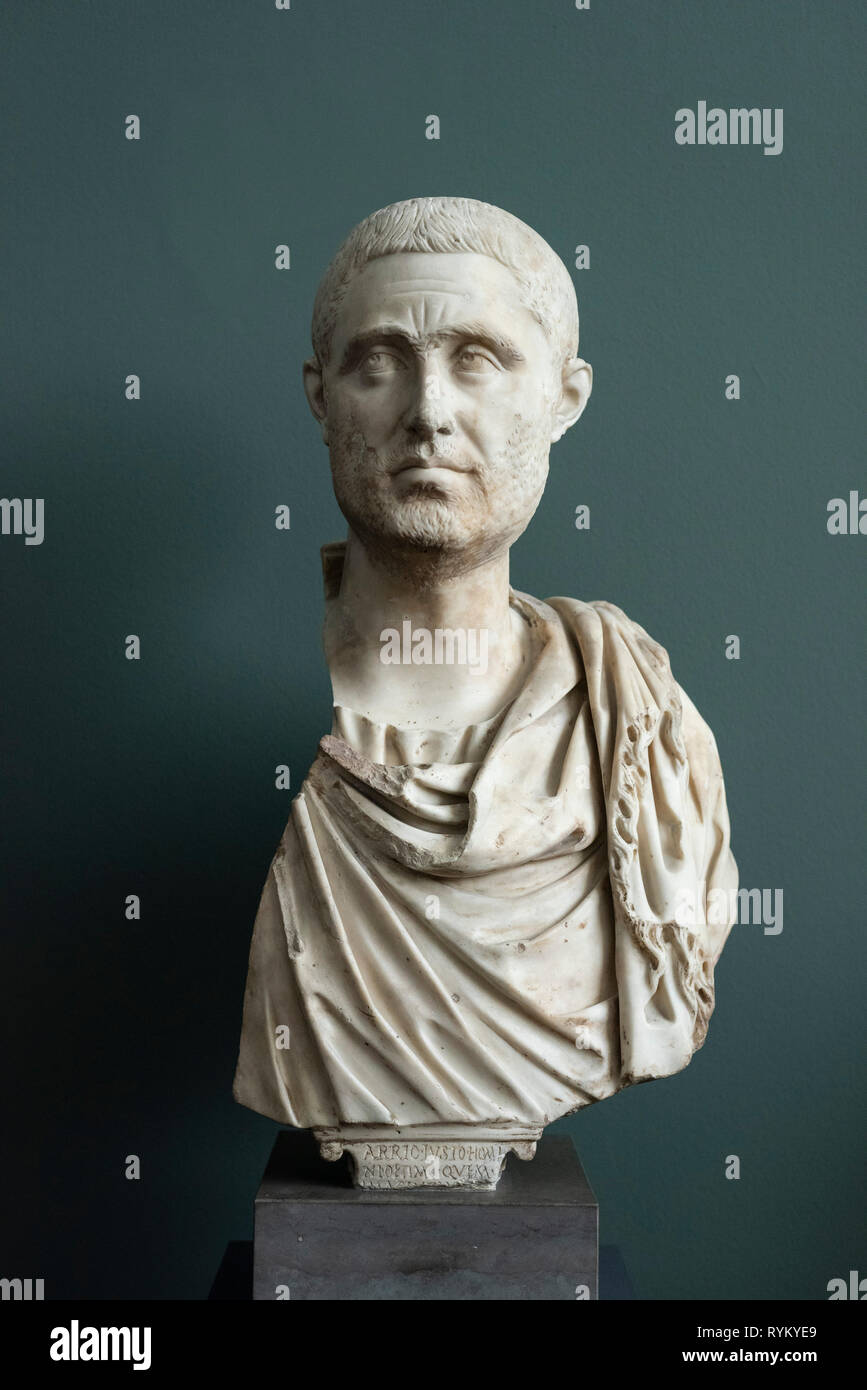 Copenhague. Le Danemark. Buste d'officier général romain Arrius Justus, Ny Carlsberg Glyptotek. Buste en marbre, 3ème siècle. Banque D'Images