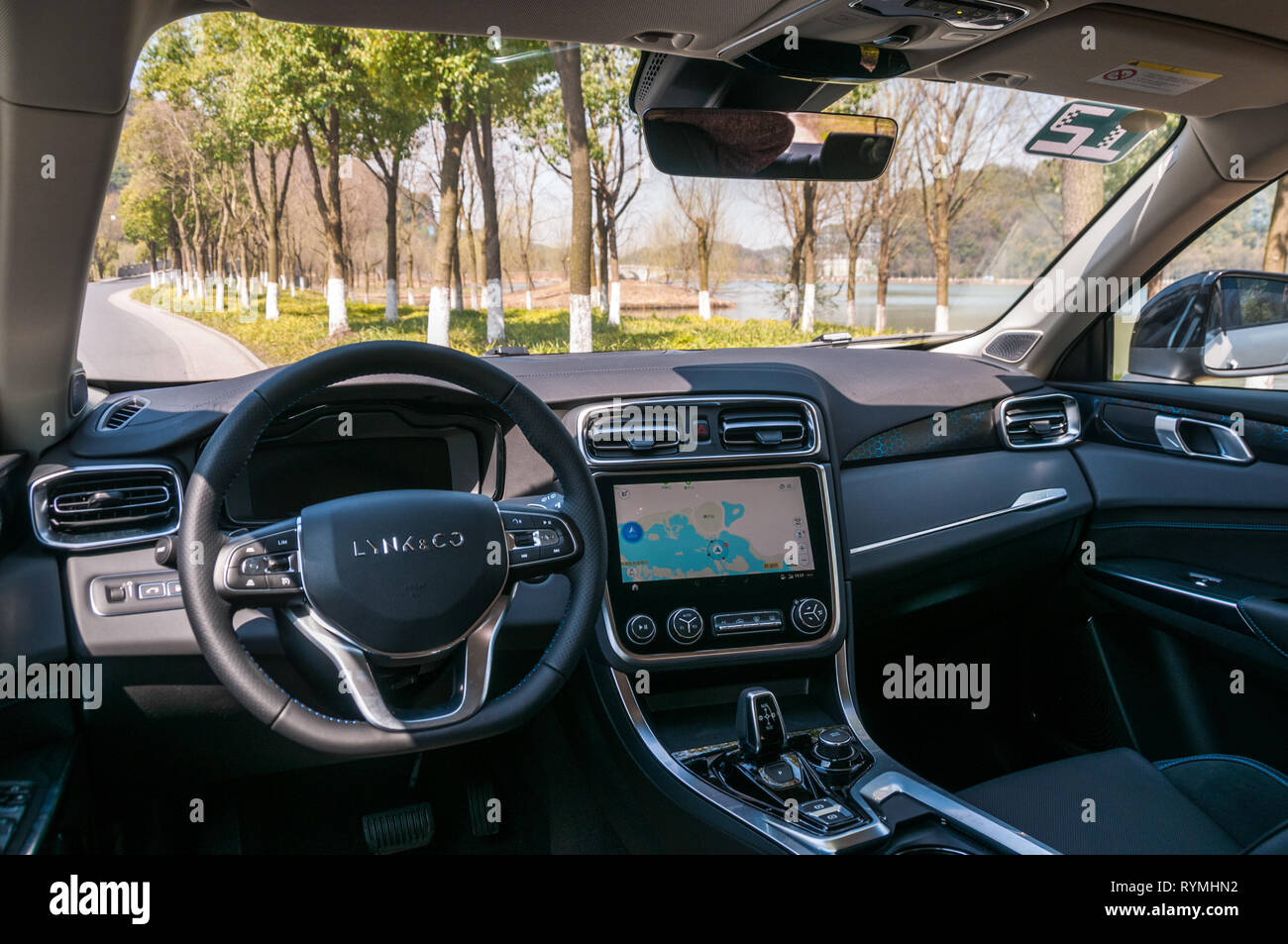 Photos de l'intérieur d'un Lynk & Co 01 PHEV Hyper Pro sur un test officiel dur à Hangzhou. Banque D'Images