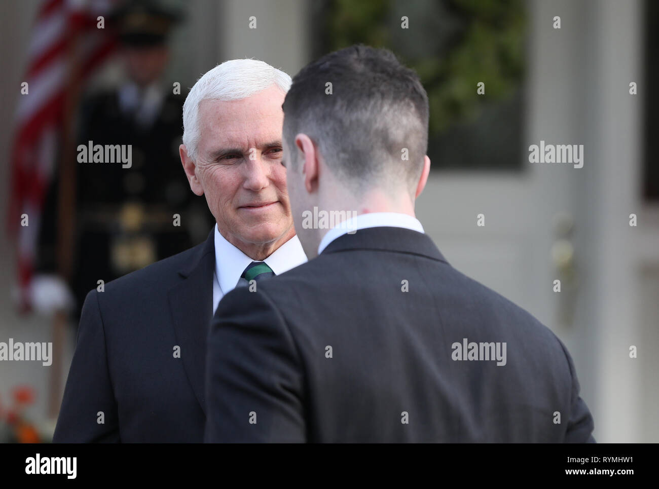 Matt Barrett (retour à l'appareil photo), le partenaire du Taoiseach Leo Varadkar, des entretiens avec le Vice-président américain Mike Pence à la résidence officielle du vice-président à Washington DC. Banque D'Images