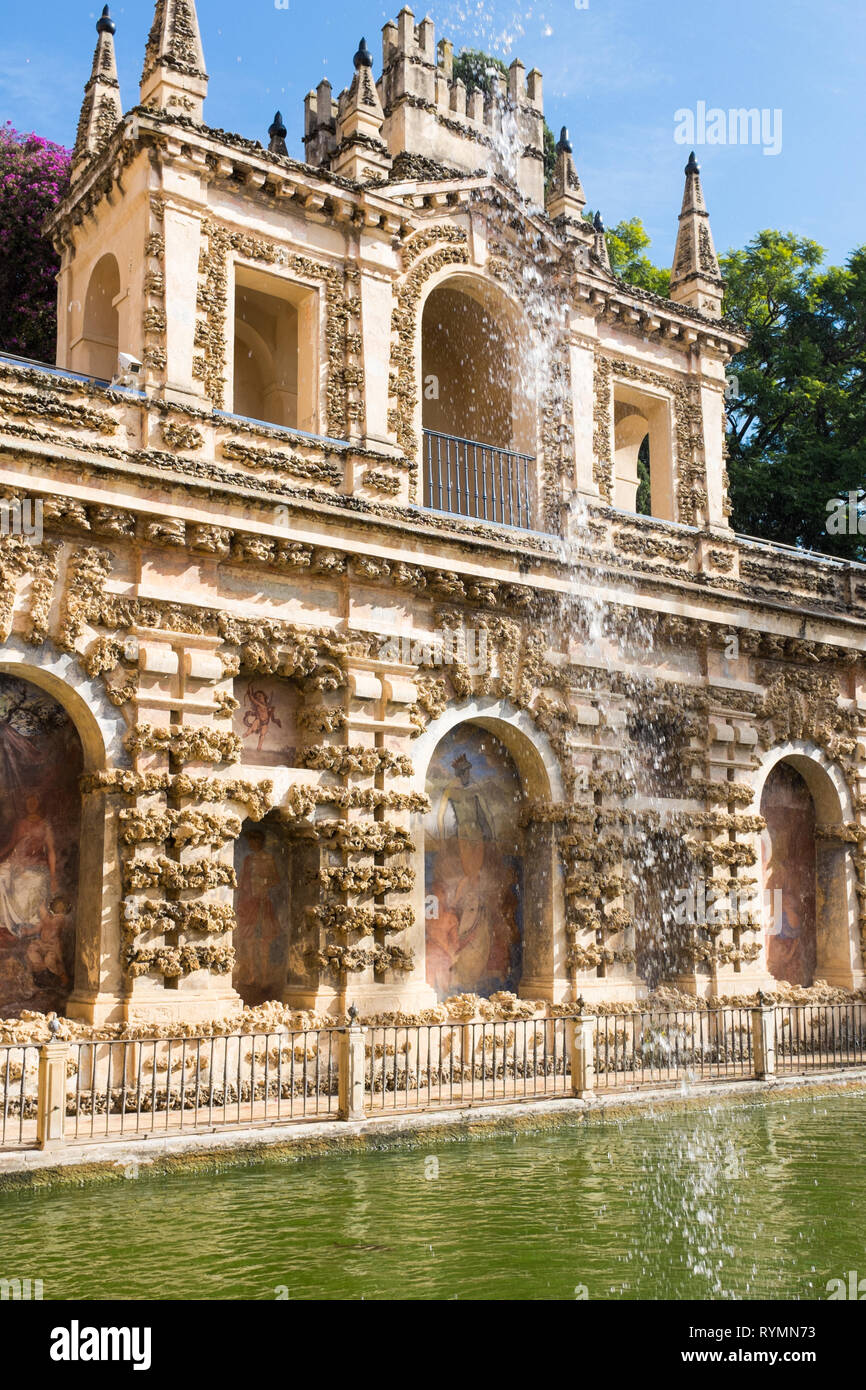 L'Alcazar ou Reales Alcazares et ses jardins en Séville, Espagne Banque D'Images