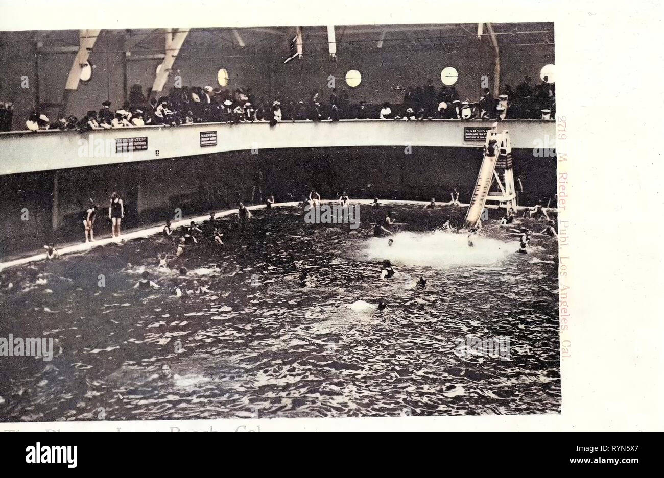 Bains dans les Etats Unis, Long Beach, Californie, 1904, le plongeon Banque D'Images