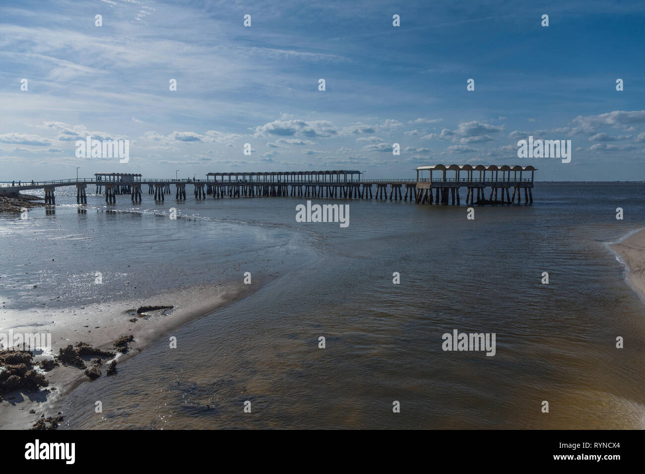 Jekyll Island en Géorgie, quai de pêche de myes Creek Banque D'Images