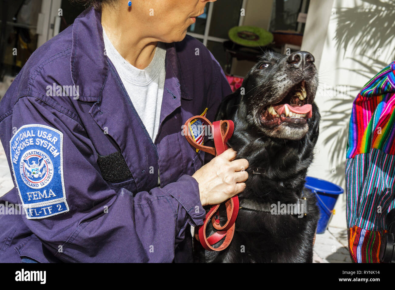Miami Florida,Temple Israel,Bow Wow Palooza InterFaith Bessing of the Animals,événement communautaire,propriétaire,chiens,canine,FEMA,Urban Sea waterch et Rescu Banque D'Images