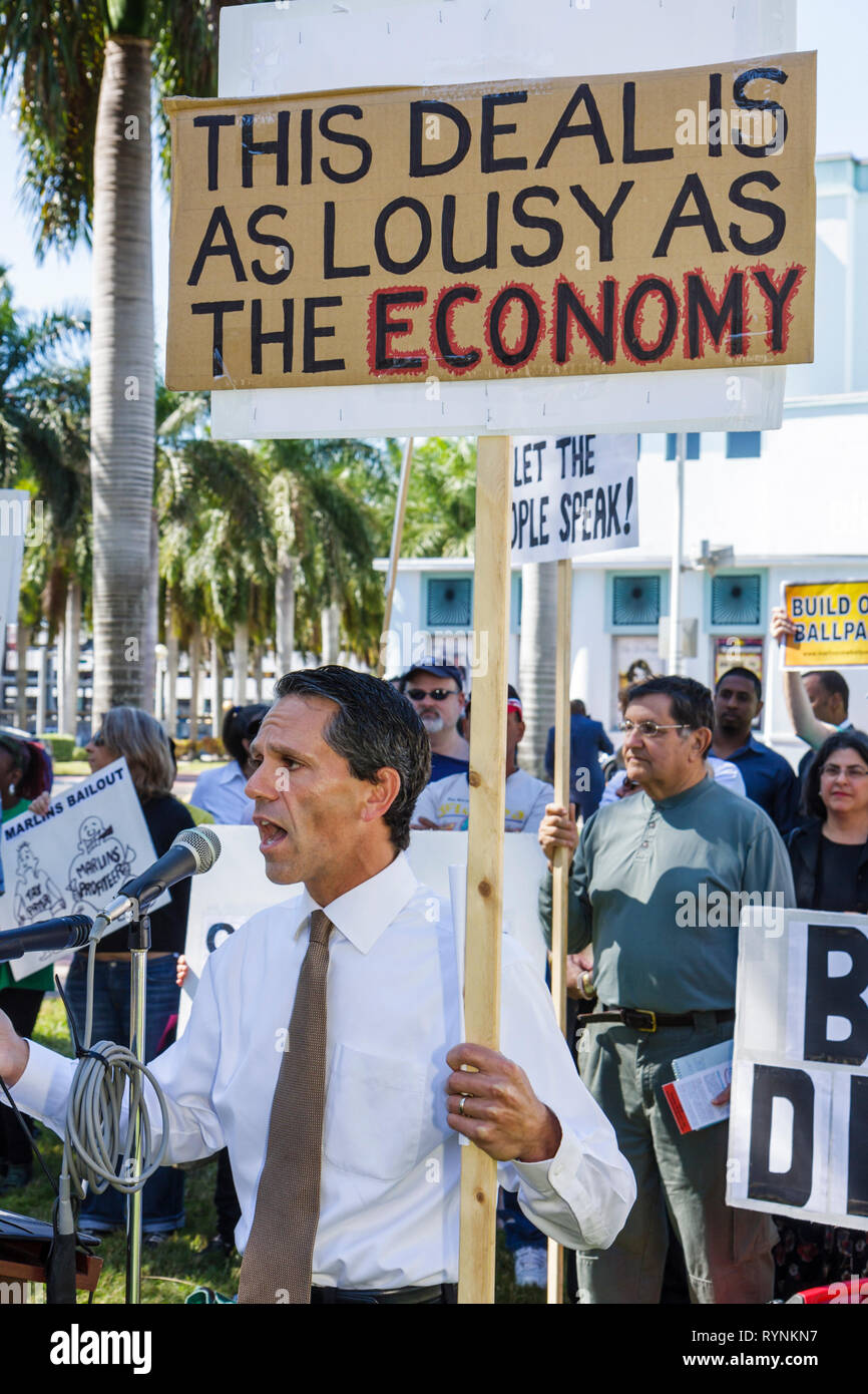 Miami Beach Florida,Washington Avenue,nouveau stade de base-ball Marlins,en construction nouvelle construction constructeur,affaire,financement public,opposition,prote Banque D'Images