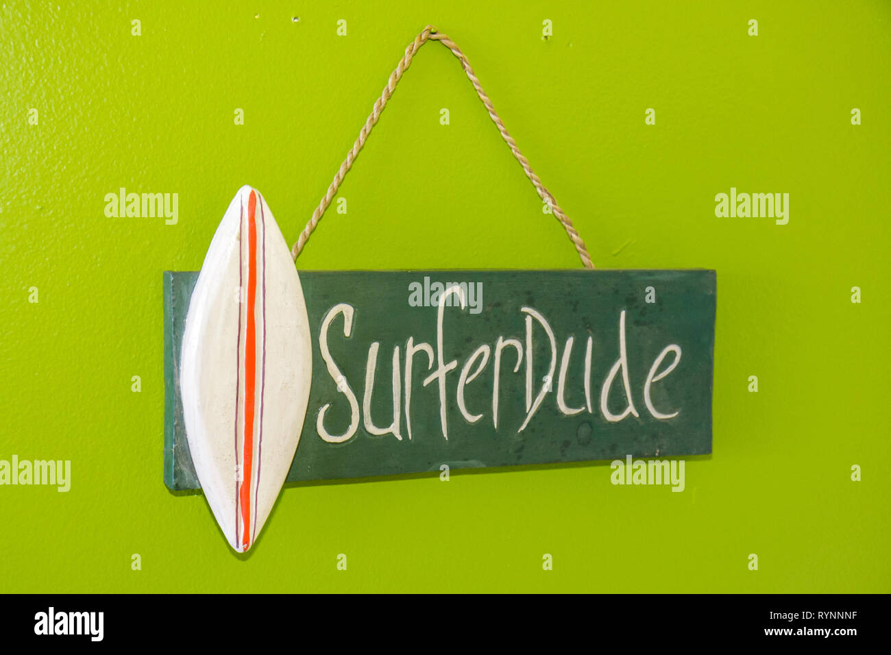 Florida Martin County,Jensen Beach,toilettes,salle de bains,panneau,homme hommes,homme,homme,homme,hommes,drôle,humoristique,surfeur dude,vert,FL090219137 Banque D'Images