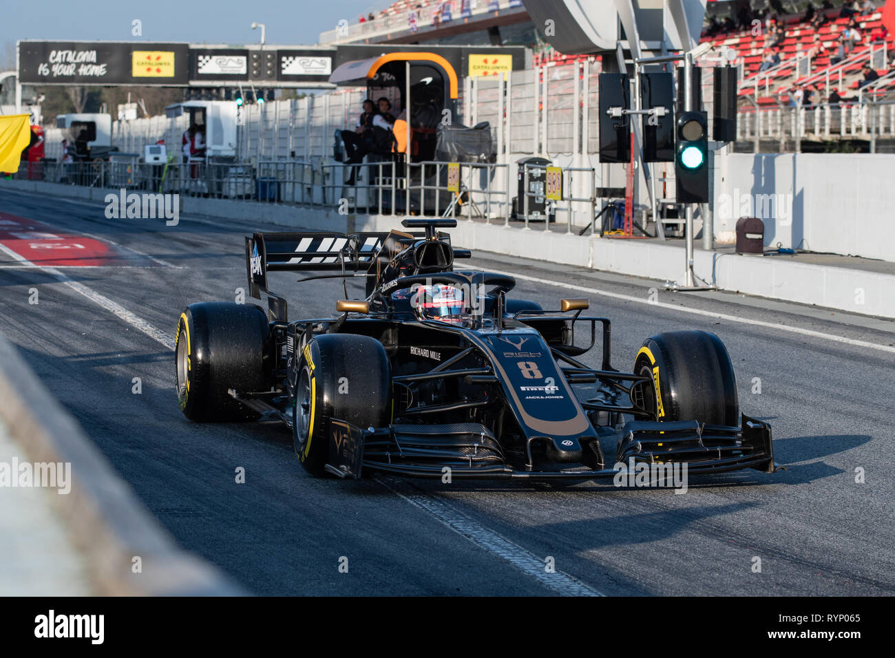 Barcelone, Espagne. Feb 28th, 2019 - Romain Grosjean de France avec 8 F1 Team Haas VF-19 sur la voie 24, 7 de F1 les essais d'hiver au circuit de Catalun Banque D'Images
