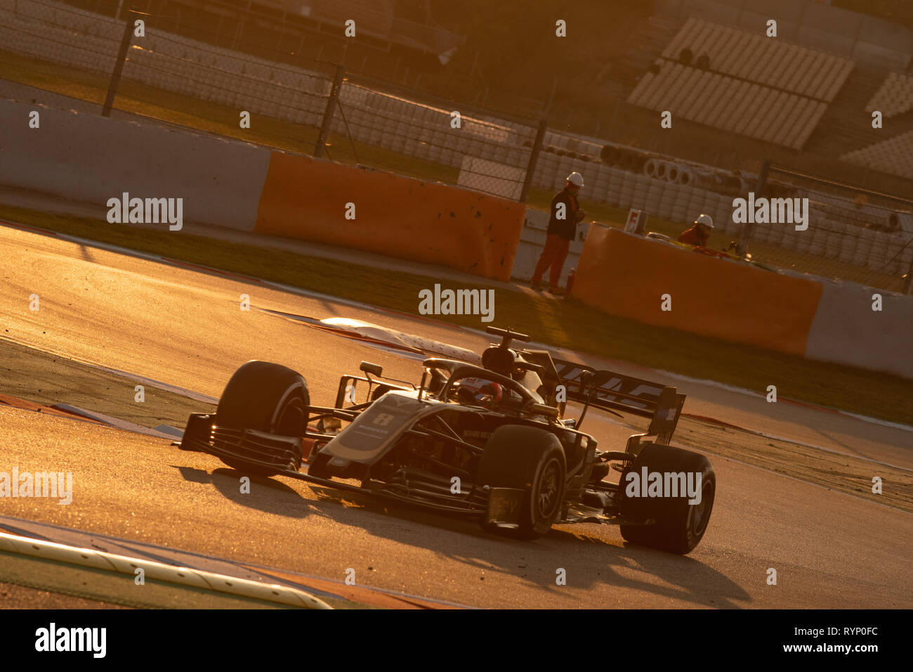 Barcelone, Espagne. Feb 20th, 2019 - Romain Grosjean de France avec 8 F1 Team Haas VF-19 sur la voie la troisième journée de F1 les essais d'hiver au circuit de Catalun Banque D'Images