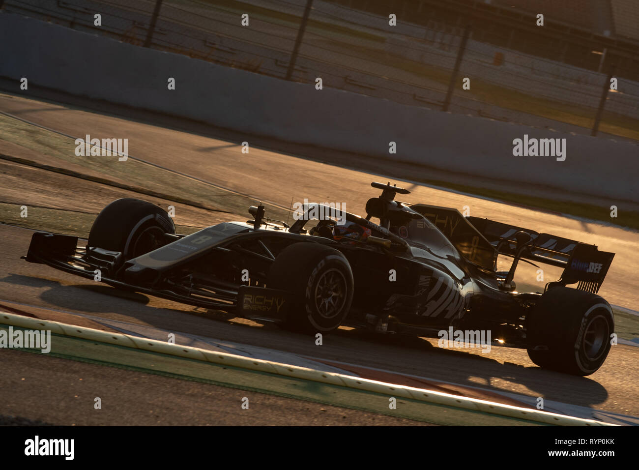 Barcelone, Espagne. Feb 20th, 2019 - Romain Grosjean de France avec 8 F1 Team Haas VF-19 sur la voie la troisième journée de F1 les essais d'hiver au circuit de Catalun Banque D'Images