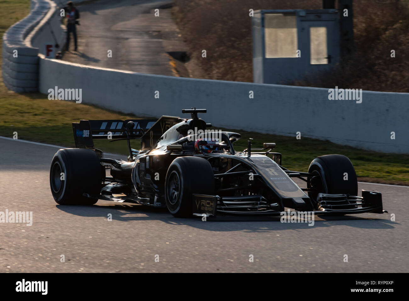Barcelone, Espagne. Feb 20th, 2019 - Romain Grosjean de France avec 8 F1 Team Haas VF-19 sur la voie la troisième journée de F1 les essais d'hiver au circuit de Catalun Banque D'Images