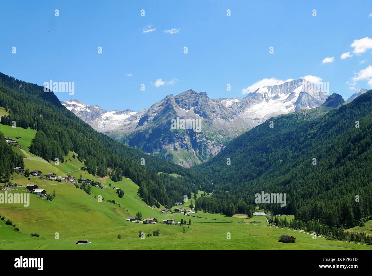 Alpine vista dans la vallée d'Ahrntal, Tyrol du Sud, Italie Banque D'Images