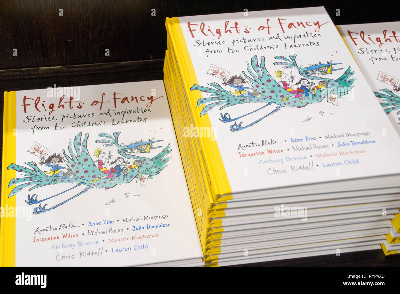 Dans le cadre de l'Waterstones Children's Laureate 20e anniversaire, les anciens lauréats se réunir à l'occasion de la publication du nouveau lauréat des envolées d'anthologie (Walker Books). Cela inclut l'auteur à succès Michael Morpurgo, qui a créé le Children's Laureate, ainsi que la lauréate et primé, écrivain et artiste Lauren enfant. Doté d''atmosphère : où : London, Royaume-Uni Quand : 11 Feb 2019 Crédit : Paul Taylor/WENN.com Banque D'Images