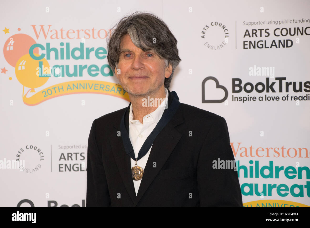 Dans le cadre de l'Waterstones Children's Laureate 20e anniversaire, les anciens lauréats se réunir à l'occasion de la publication du nouveau lauréat des envolées d'anthologie (Walker Books). Cela inclut l'auteur à succès Michael Morpurgo, qui a créé le Children's Laureate, ainsi que la lauréate et primé, écrivain et artiste Lauren enfant. Avec : Anthony Browne Où : London, Royaume-Uni Quand : 11 Feb 2019 Crédit : Paul Taylor/WENN.com Banque D'Images