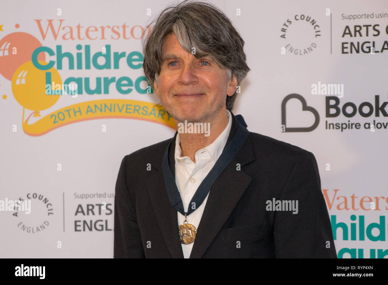 Dans le cadre de l'Waterstones Children's Laureate 20e anniversaire, les anciens lauréats se réunir à l'occasion de la publication du nouveau lauréat des envolées d'anthologie (Walker Books). Cela inclut l'auteur à succès Michael Morpurgo, qui a créé le Children's Laureate, ainsi que la lauréate et primé, écrivain et artiste Lauren enfant. Avec : Anthony Browne Où : London, Royaume-Uni Quand : 11 Feb 2019 Crédit : Paul Taylor/WENN.com Banque D'Images