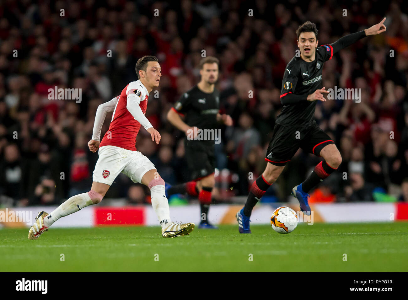 Londres, Royaume-Uni. 14Th Mar, 2019. Mesut Ã-zil d'Arsenal au cours de l'UEFA Europa League Round de 32 deuxième match de jambe entre Rennes et Arsenal à l'Emirates Stadium, Londres, Angleterre le 14 mars 2019. Photo par Salvio Calabrese. Usage éditorial uniquement, licence requise pour un usage commercial. Aucune utilisation de pari, de jeux ou d'un seul club/ligue/dvd publications. Credit : UK Sports Photos Ltd/Alamy Live News Banque D'Images