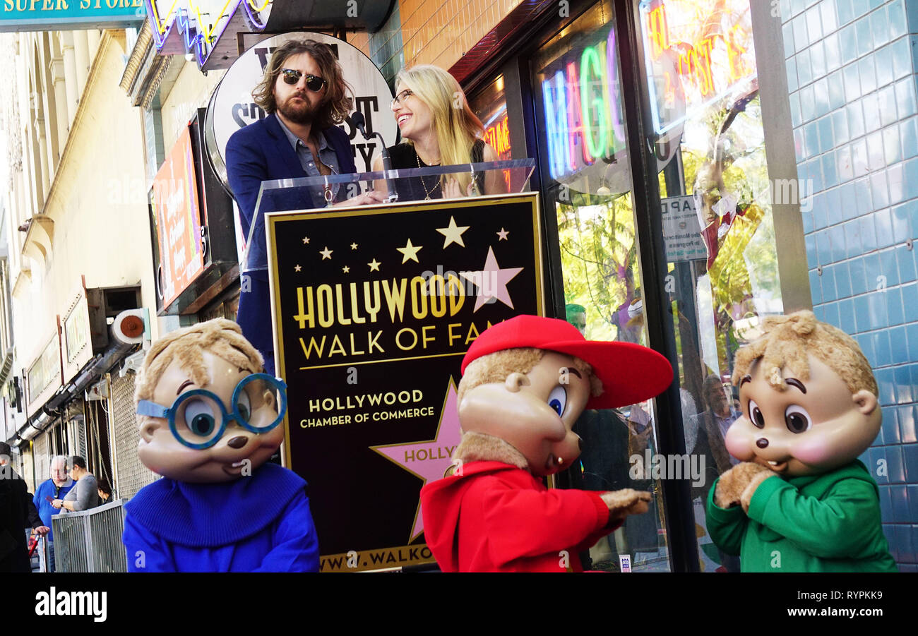 Los Angeles, USA. 14Th Mar, 2019. Alvin et les Chipmunks Hollywood Star 010 Janice Karman, Ross Bagdasarian, Michael Bagdasarian et Vanessa Bagdasarian célébrer Alvin & les chipmunks' 60e anniversaire avec une étoile sur le Hollywood Walk of Fame Le 14 mars 2019 à Hollywood, Californie Crédit : Tsuni/USA/Alamy Live News Banque D'Images
