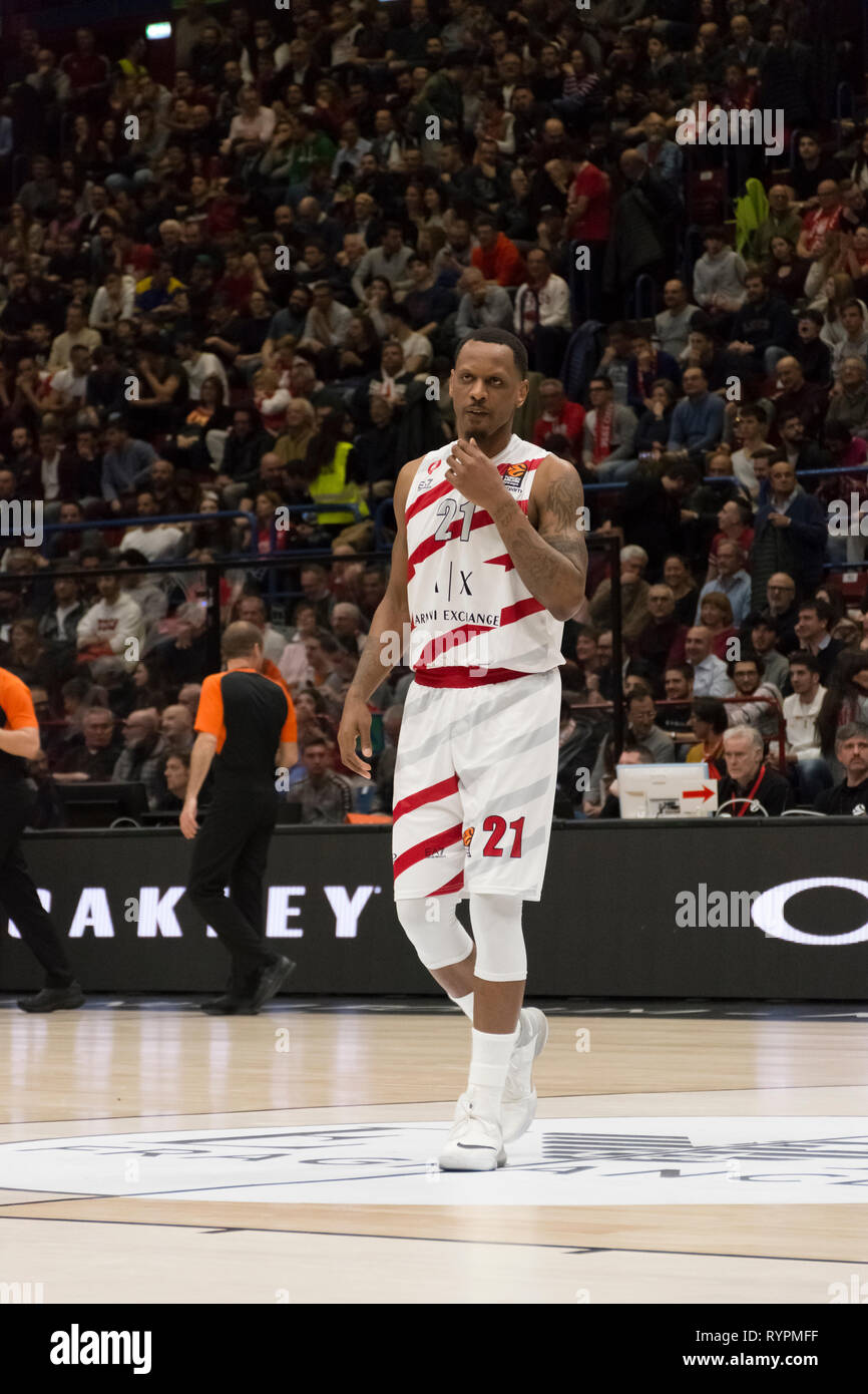 Milan, Italie. 14Th Mar, 2019. James Nunnally, # 21 de AX Armani Exchange Olimpia Milan au cours de la Turkish Airlines EuroLeague 2018/2019 Saison régulière 26 Ronde match entre l'AX Armani Exchange Olimpia Milan et l'Olympiakos Le Pirée à Mediolanum Forum de Milan. Score final : 66 - 57 Olimpia Milan Olympiakos Le Pirée Crédit : Stefanos Kyriazis/Alamy Live News Banque D'Images
