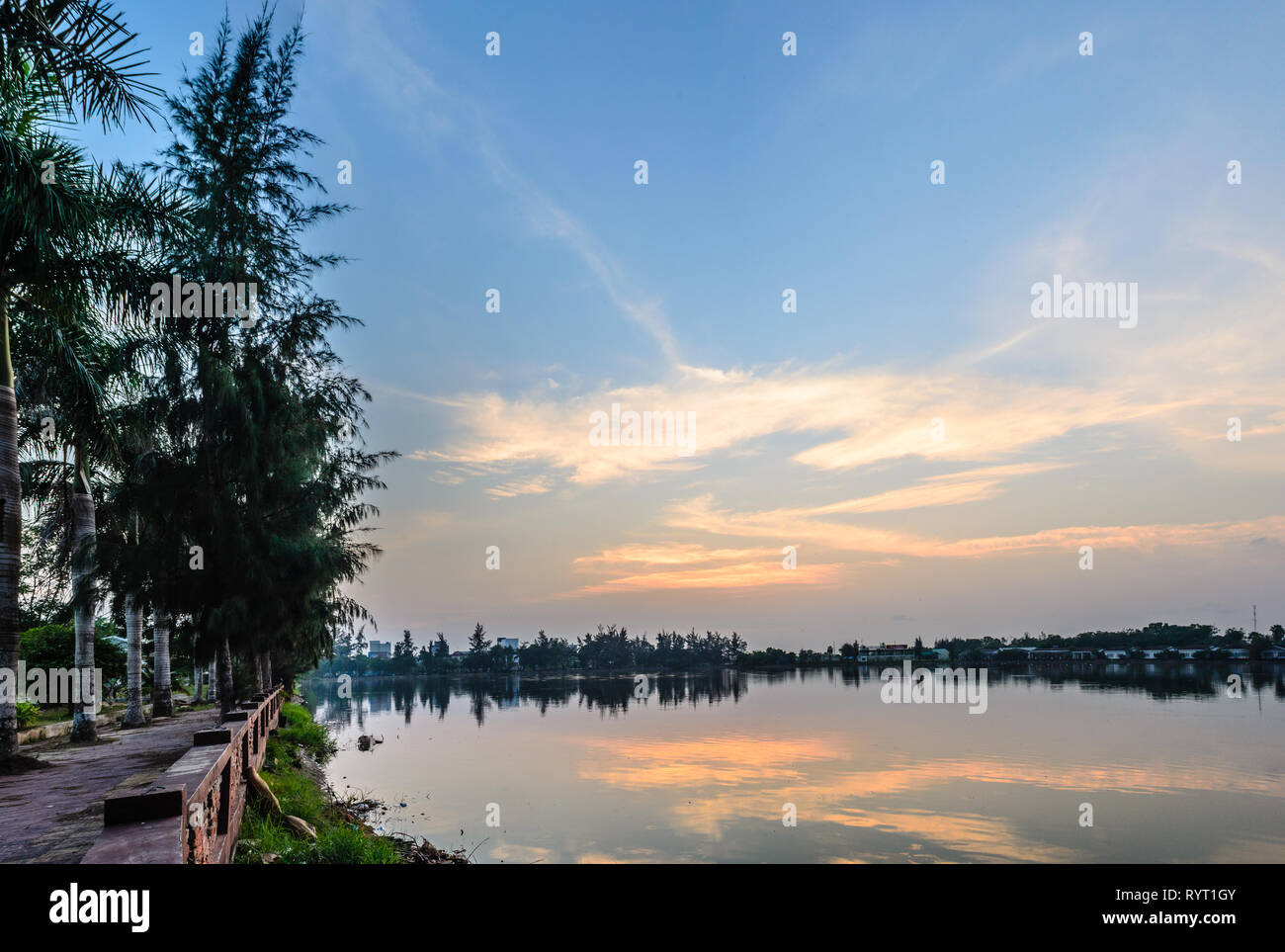 Tôt demain à Ho Nam, Bac Lieu Ville, Viet Nam, Friday‎ ‎March‎ ‎‎, 15, 2019 ‎6:08 AM Banque D'Images