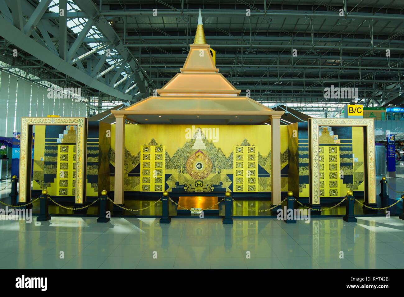 L'intérieur, de l'aéroport de Bangkok, Suvarnabhumi Airport, Bangkok, Thaïlande Banque D'Images