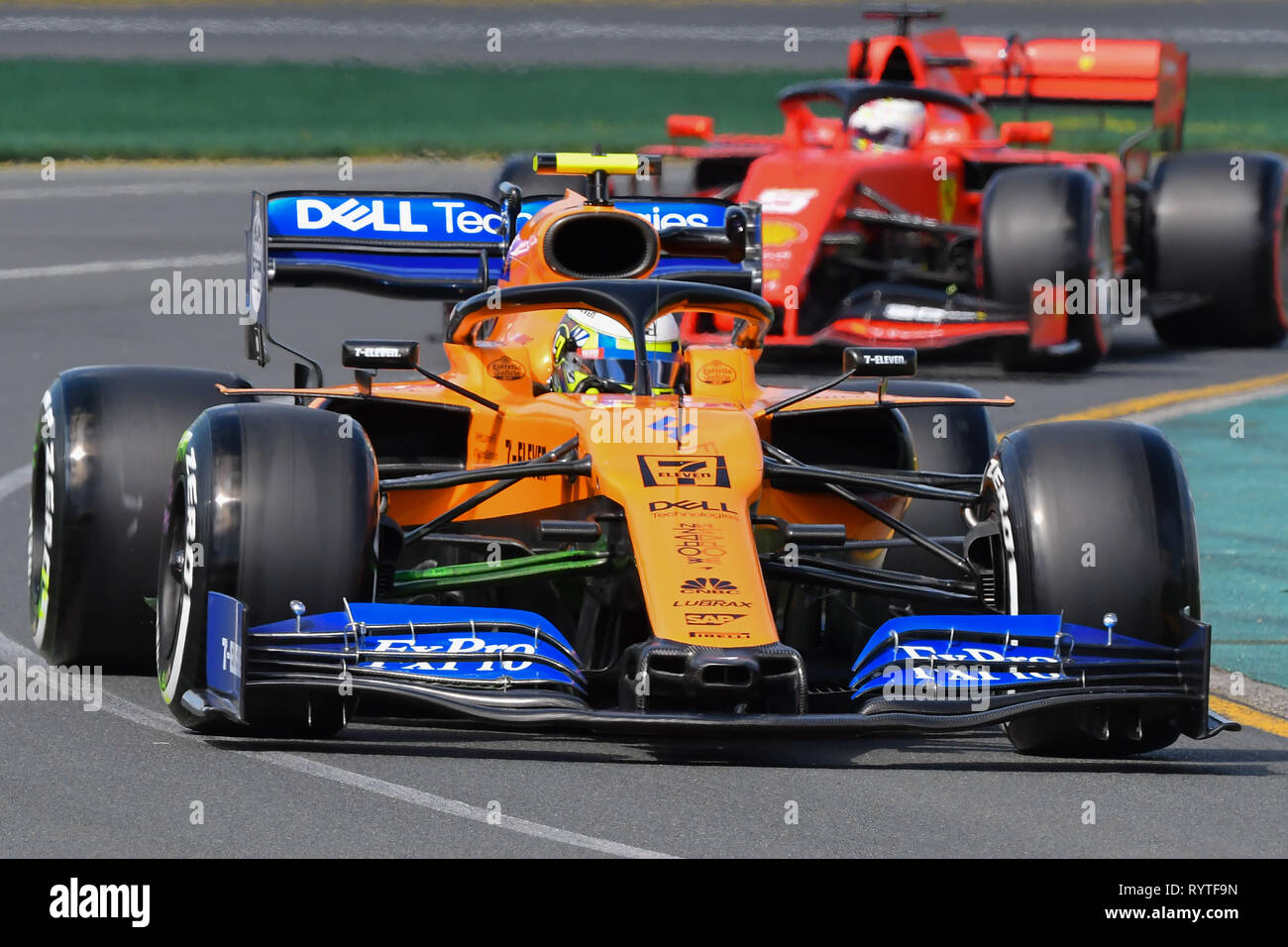 L'Albert Park, Melbourne, Australie. Mar 15, 2019. Lando Norris (GBR) # 4 de la McLaren F1 Team tours tourner deux pendant une séance d'essais à l'Australien 2019 Grand Prix de Formule 1 à l'Albert Park, Melbourne, Australie. Bas Sydney/Cal Sport Media/Alamy Live News Banque D'Images