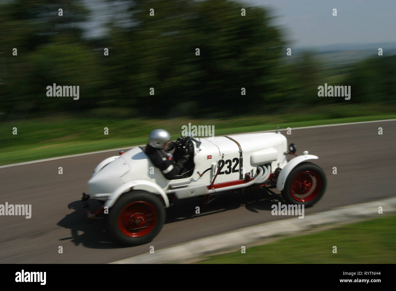 1926/30 Alvis en vitesse sur Prescott Hill Climb. Banque D'Images