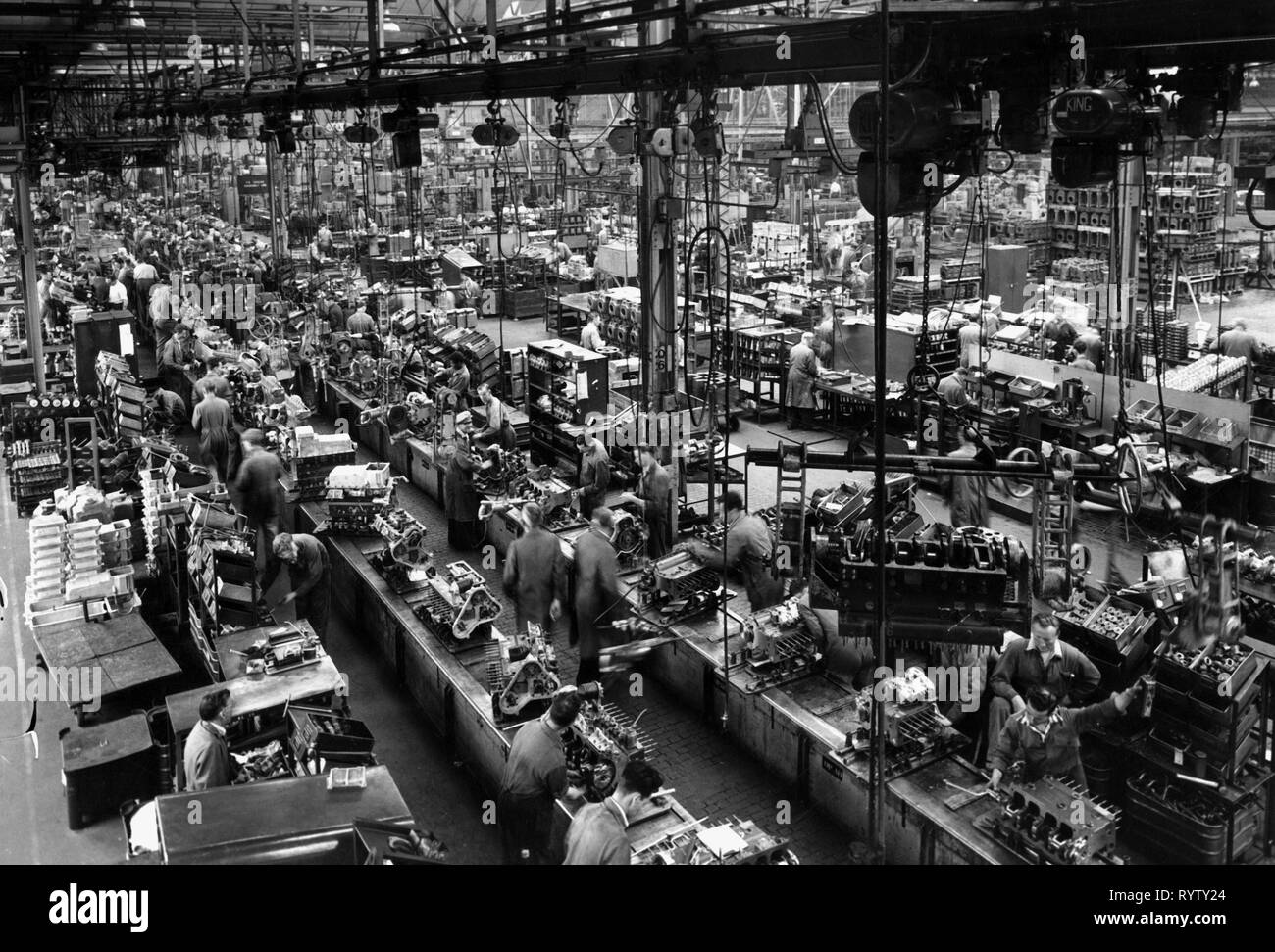 Perkins diesel engine Banque d'images noir et blanc - Alamy