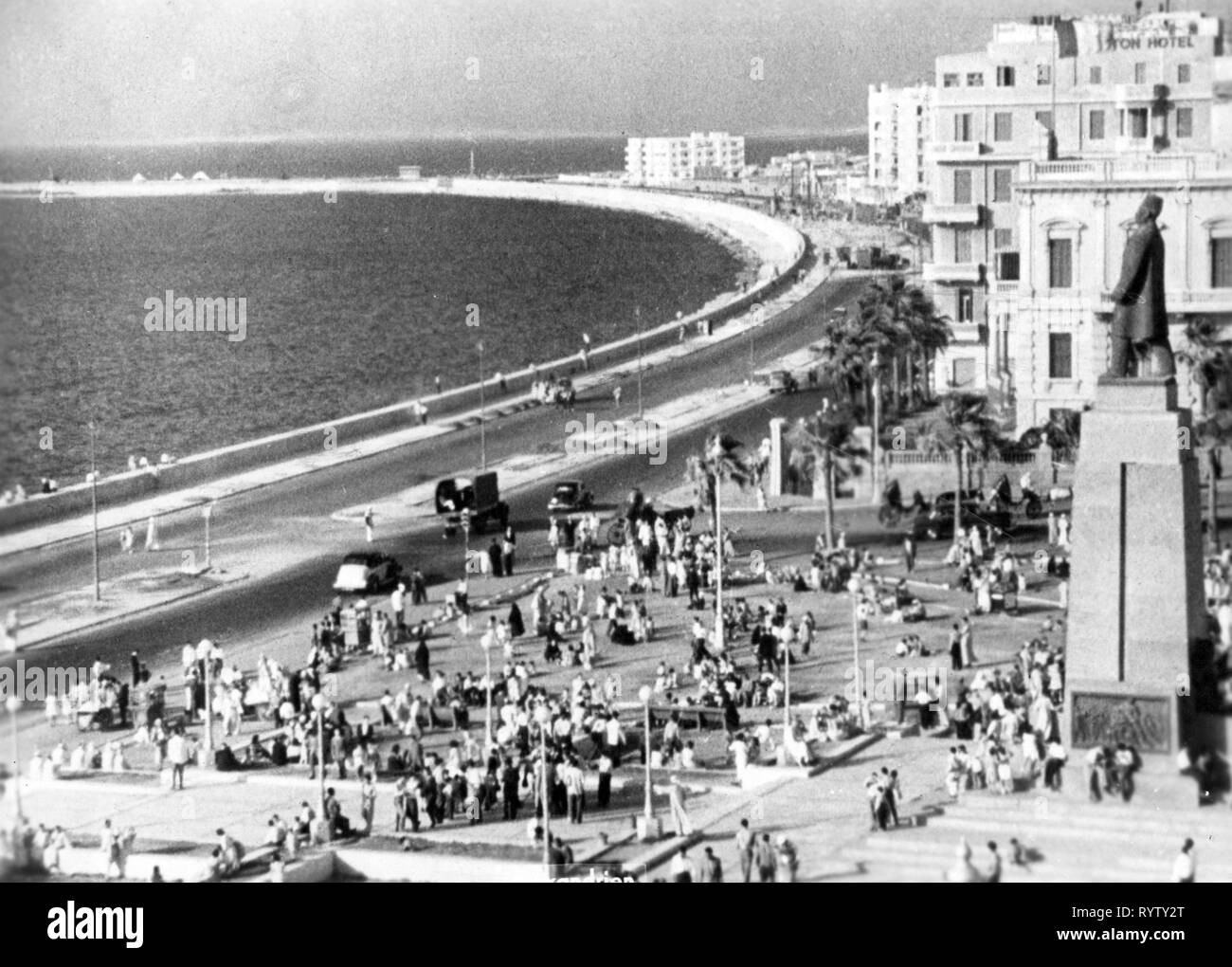 Géographie / historique de voyage, l'Egypte, les villes et les collectivités, Alexandrie, places, Saad Zaghlul Square avec monument de Saad Zaghlul, vue, 1950 Additional-Rights Clearance-Info-Not-Available- Banque D'Images