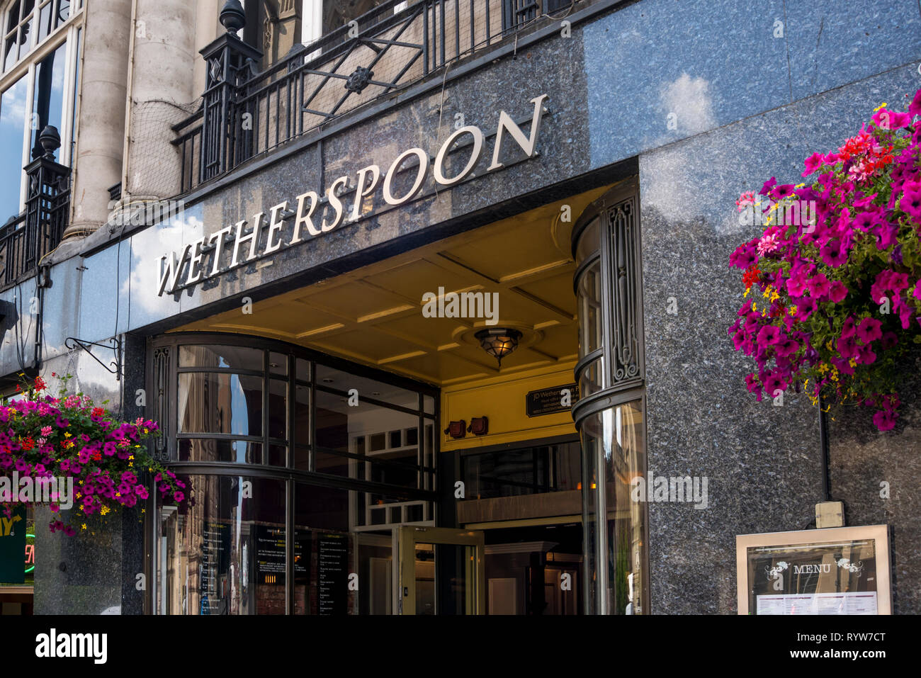 Pub Wetherspoon, Bristol, Royaume-Uni Banque D'Images