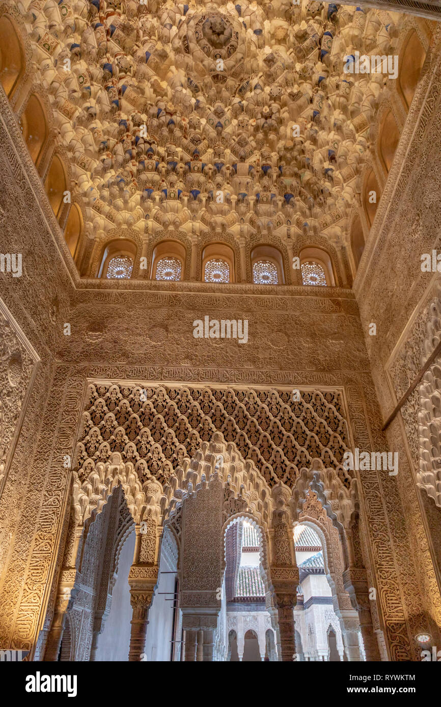 Plafonds décorés de Palais Nasrides, Alhambra, Granada Banque D'Images